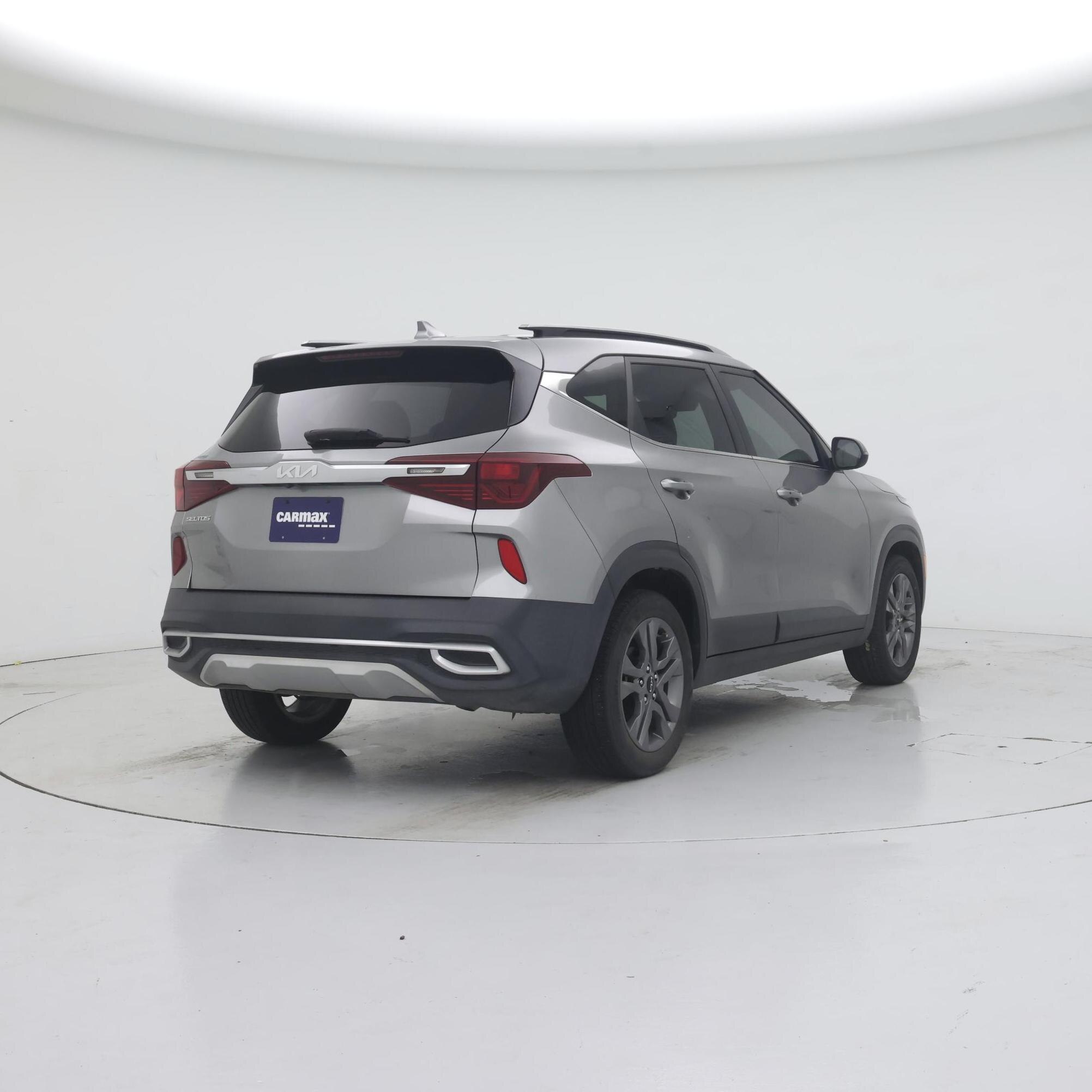 Thumbnail: 2023 Kia Seltos - 8