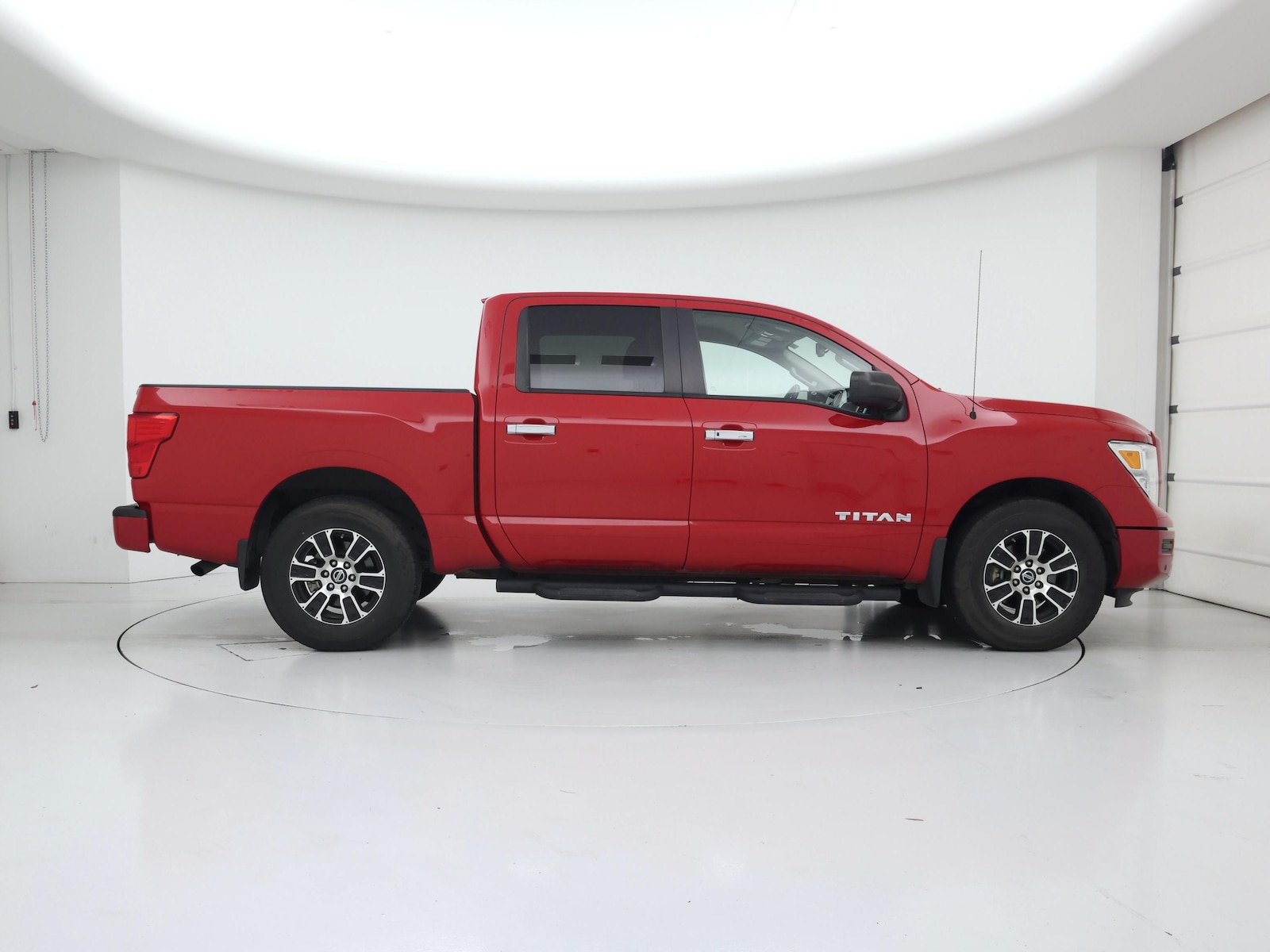 2021 Nissan Titan SV - Photo 8