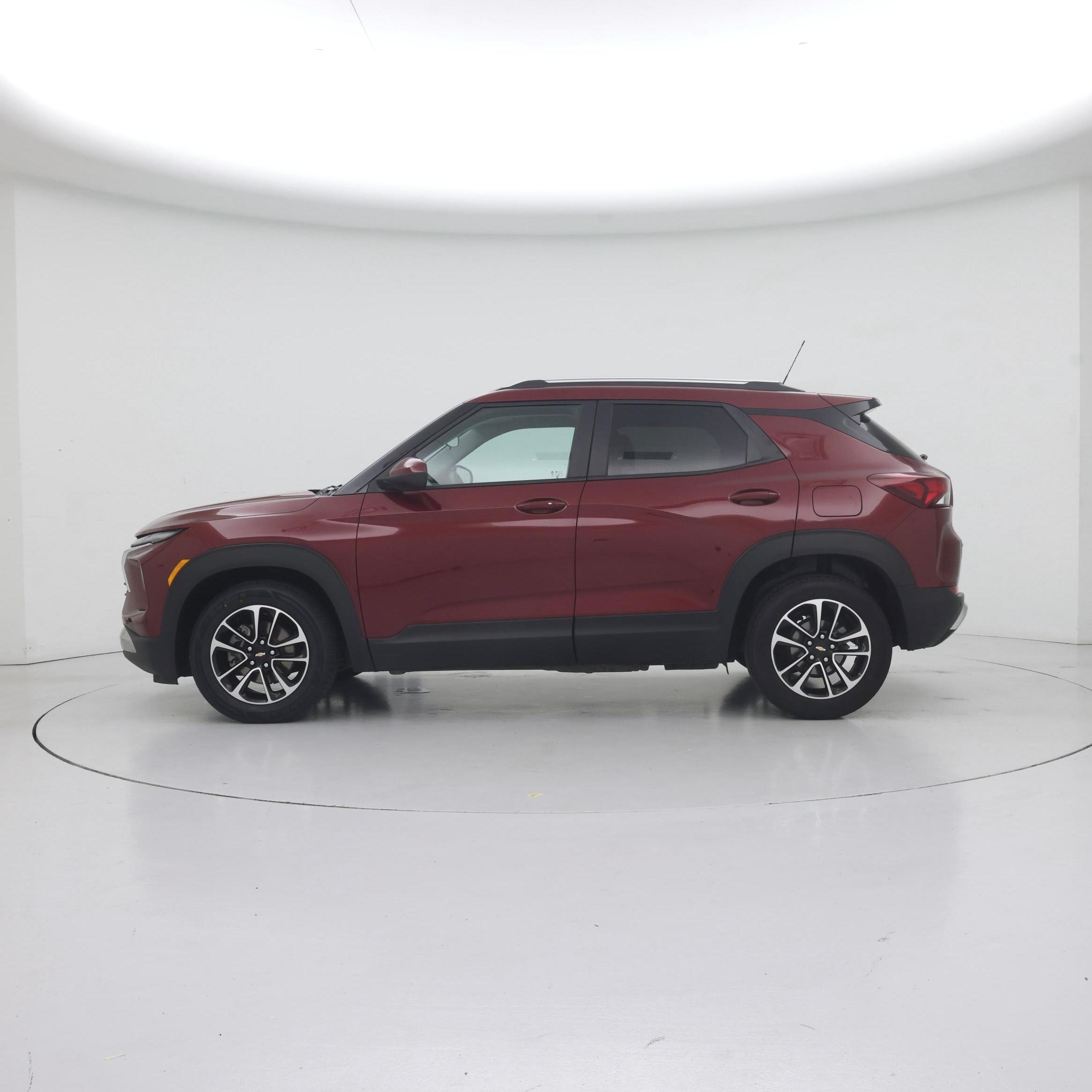 Thumbnail: 2024 Chevrolet TrailBlazer - 3
