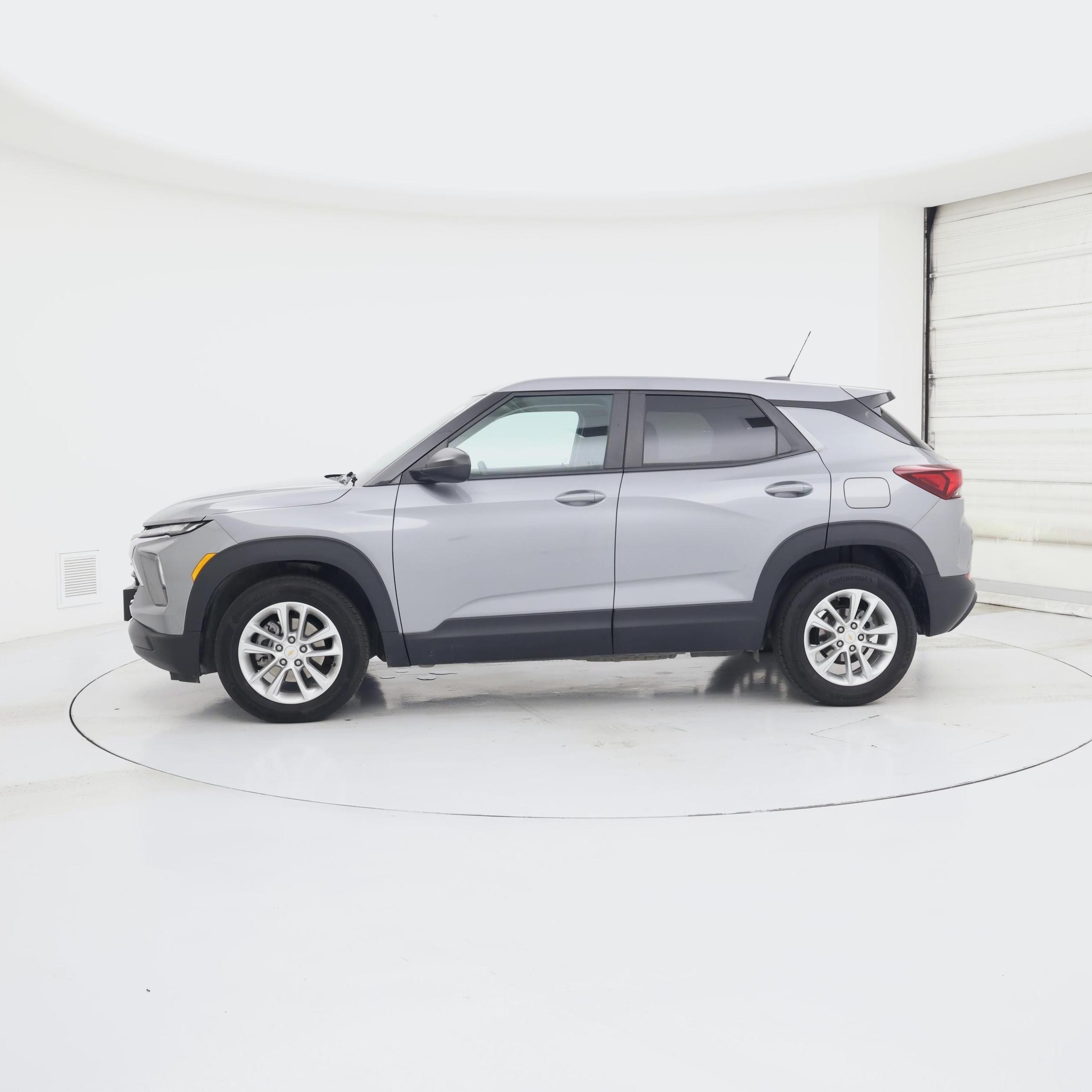 Thumbnail: 2024 Chevrolet TrailBlazer - 3
