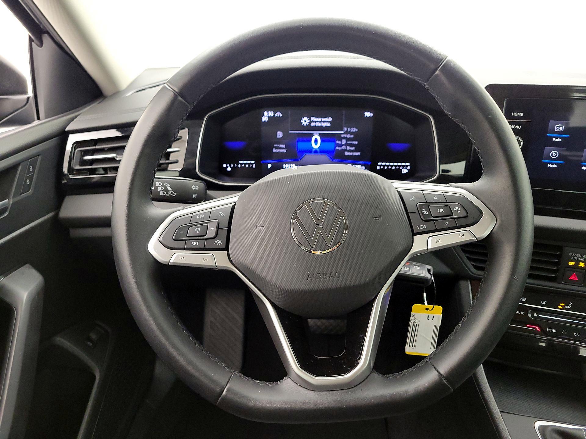 Thumbnail: 2025 Volkswagen Jetta - 10