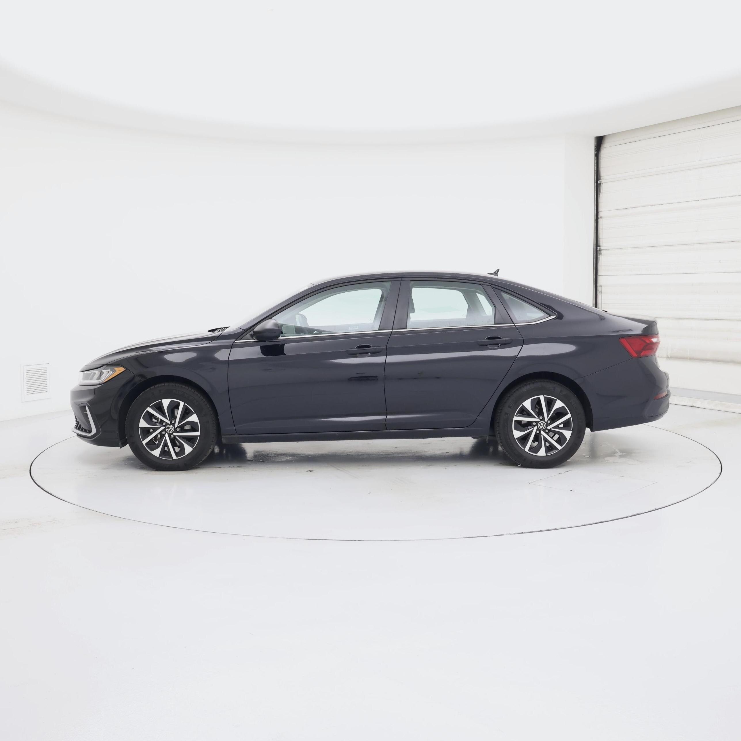 Thumbnail: 2025 Volkswagen Jetta - 3