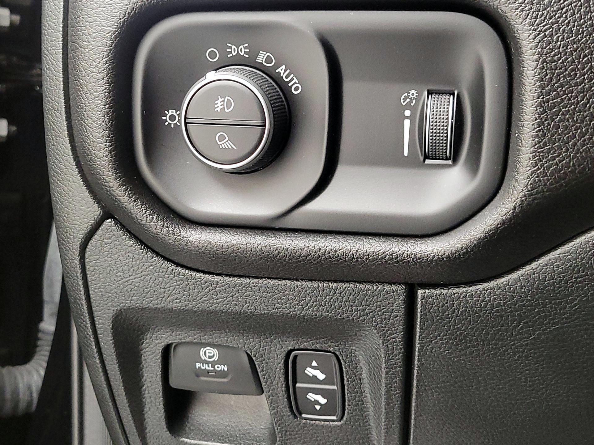 Thumbnail: 2024 RAM 1500 - 13