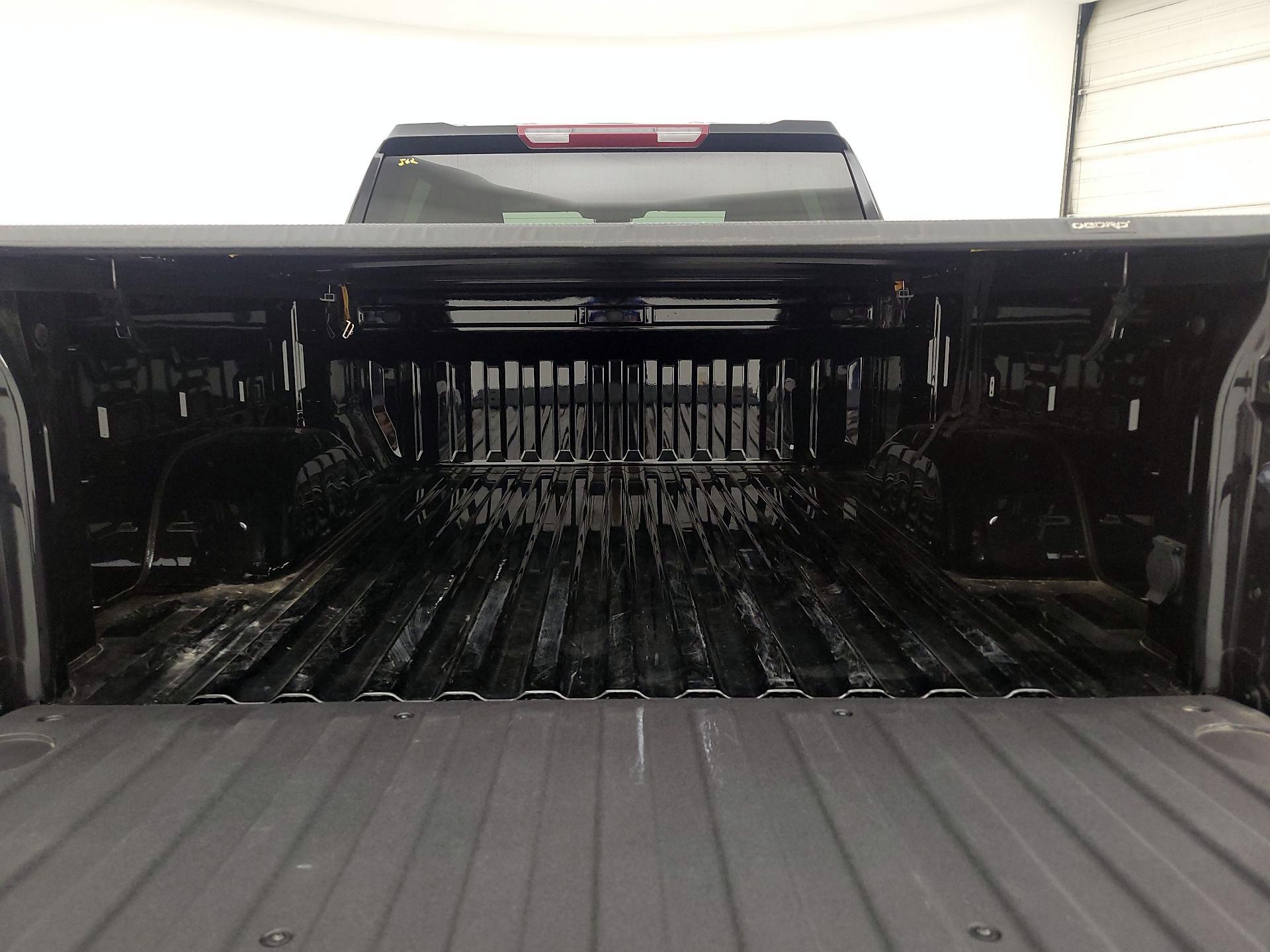 Thumbnail: 2023 Chevrolet Silverado 1500 - 20