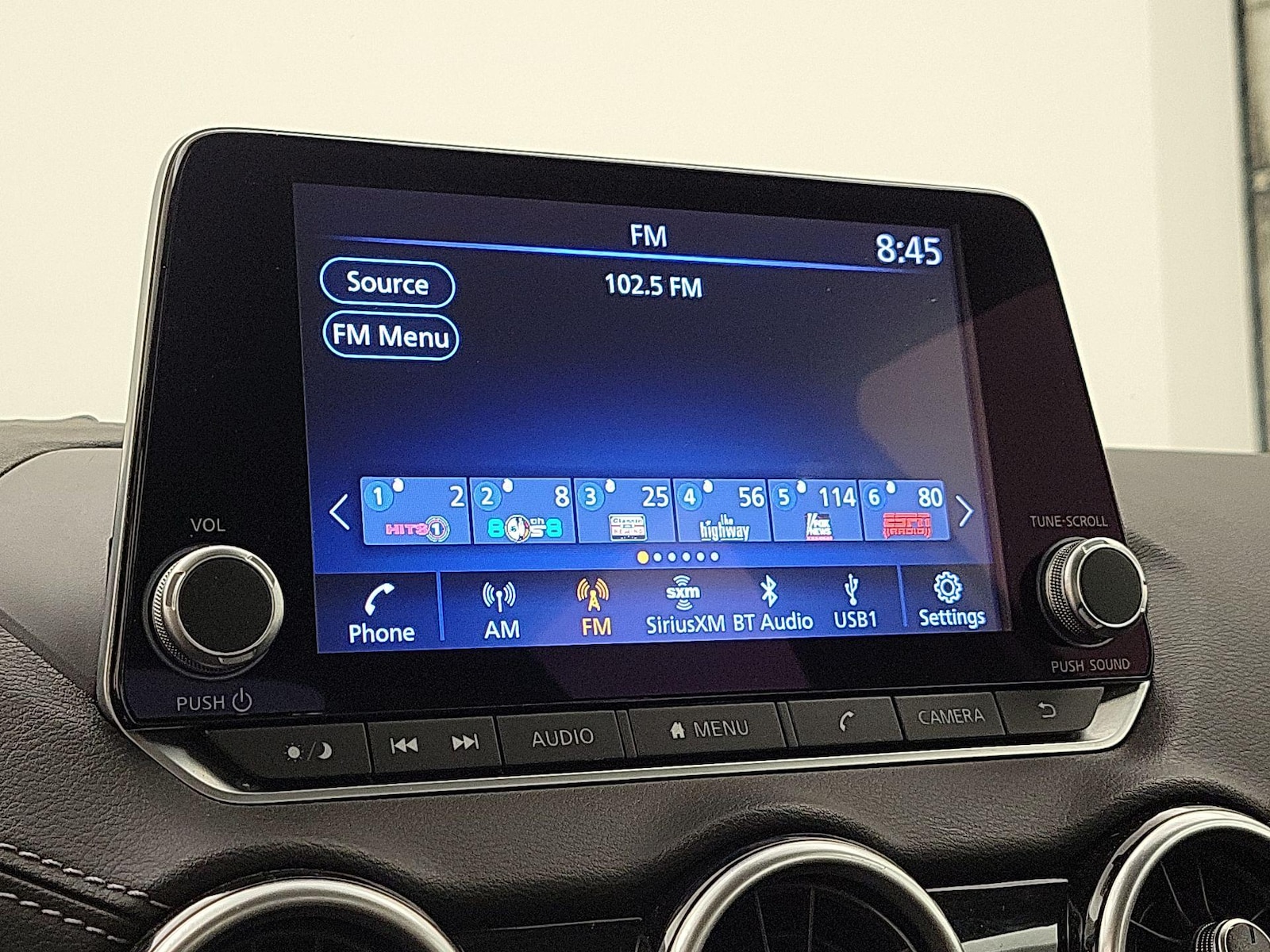 2025 Nissan Sentra SV - Photo 16