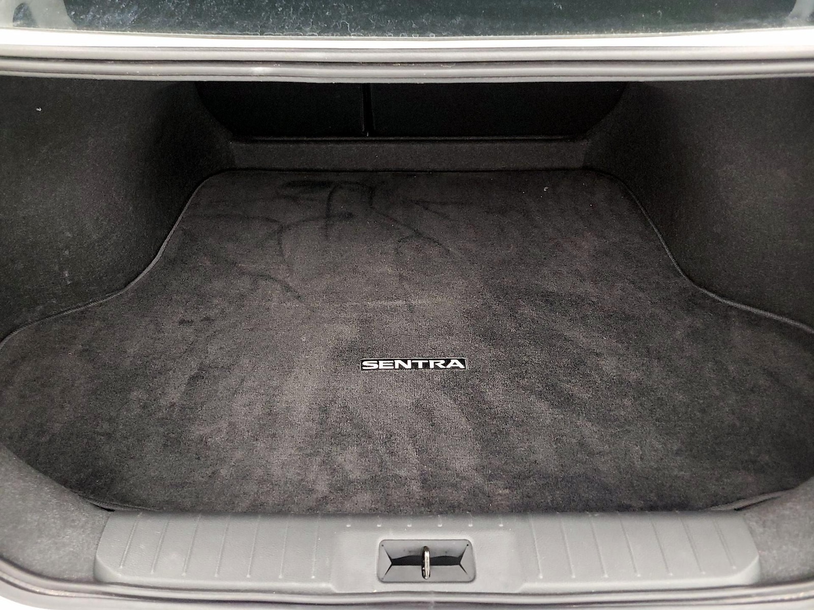 2025 Nissan Sentra SV - Photo 21