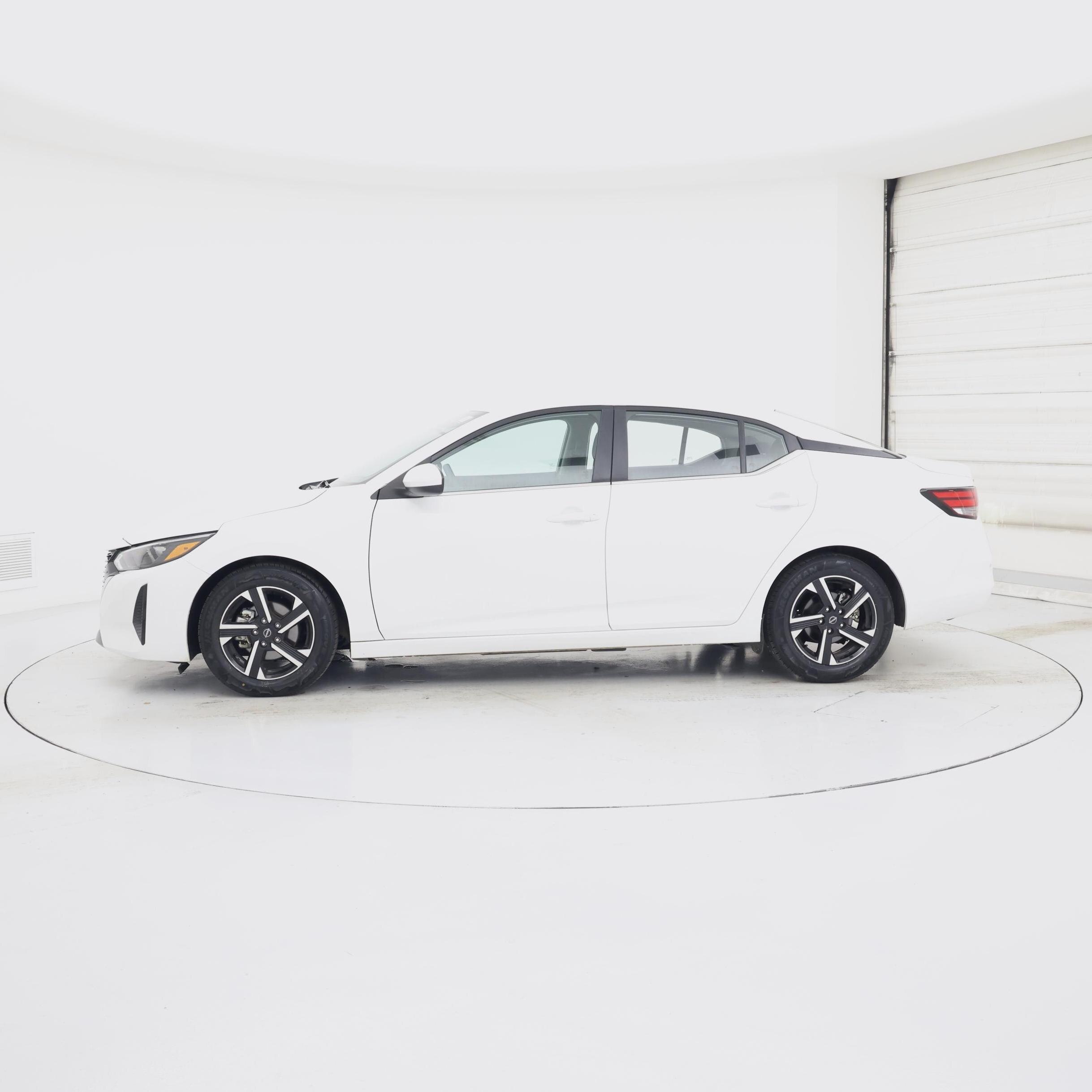 Thumbnail: 2025 Nissan Sentra - 3