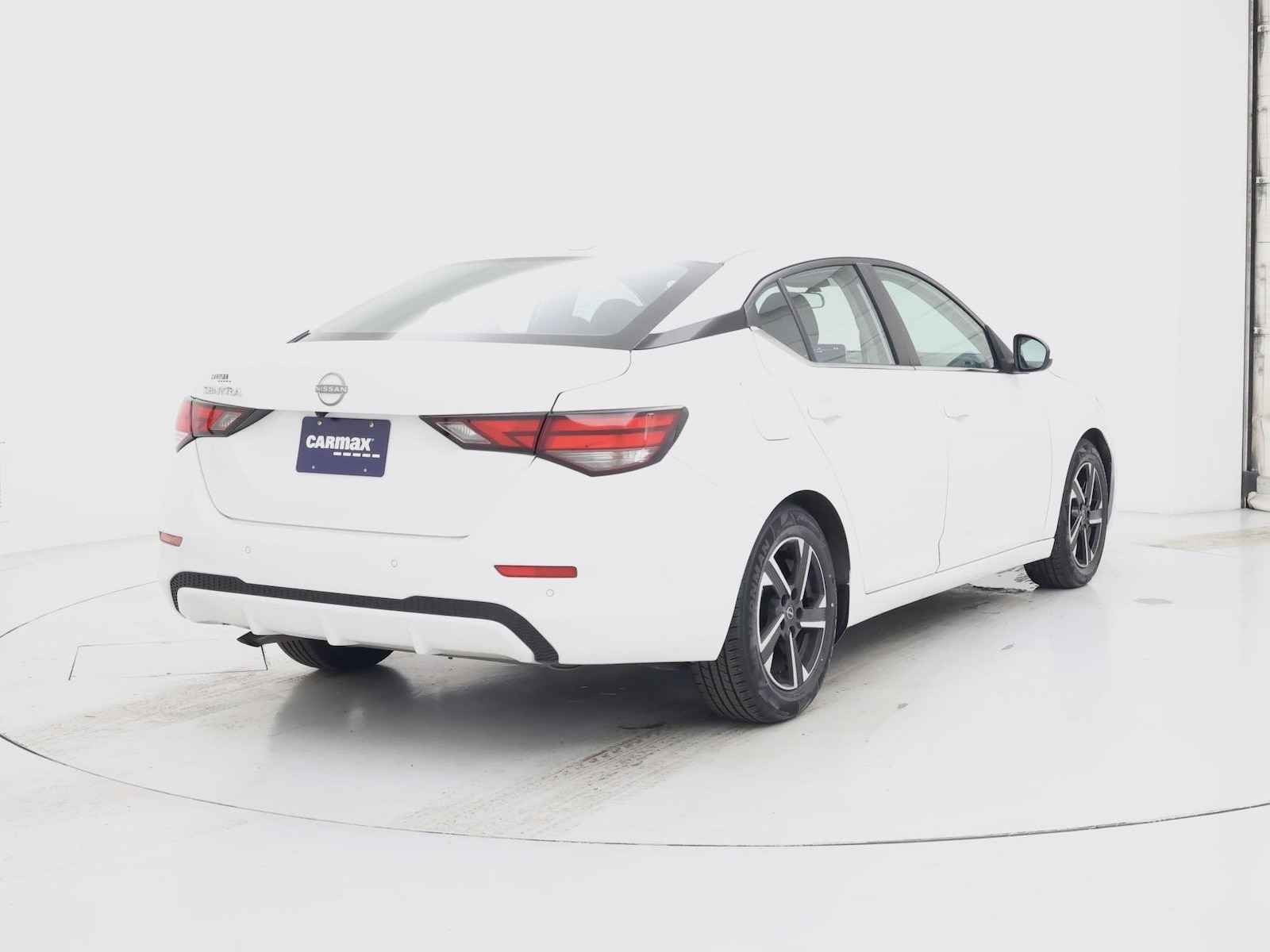 2025 Nissan Sentra SV - Photo 9