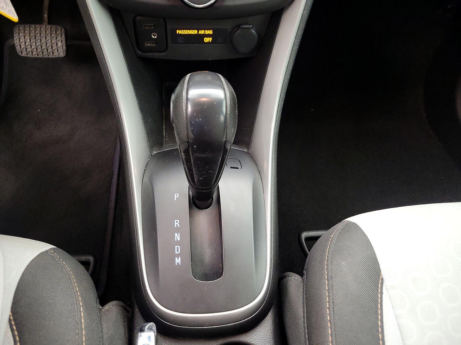 Thumbnail: 2021 Chevrolet Trax - 18