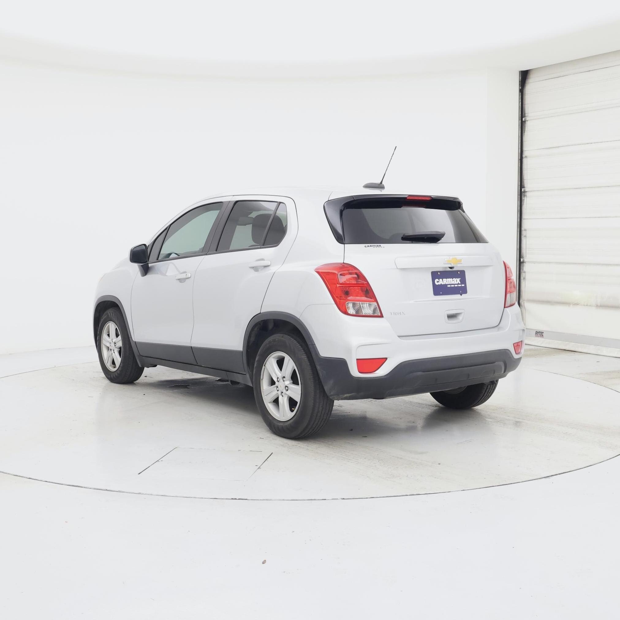 Thumbnail: 2021 Chevrolet Trax - 2