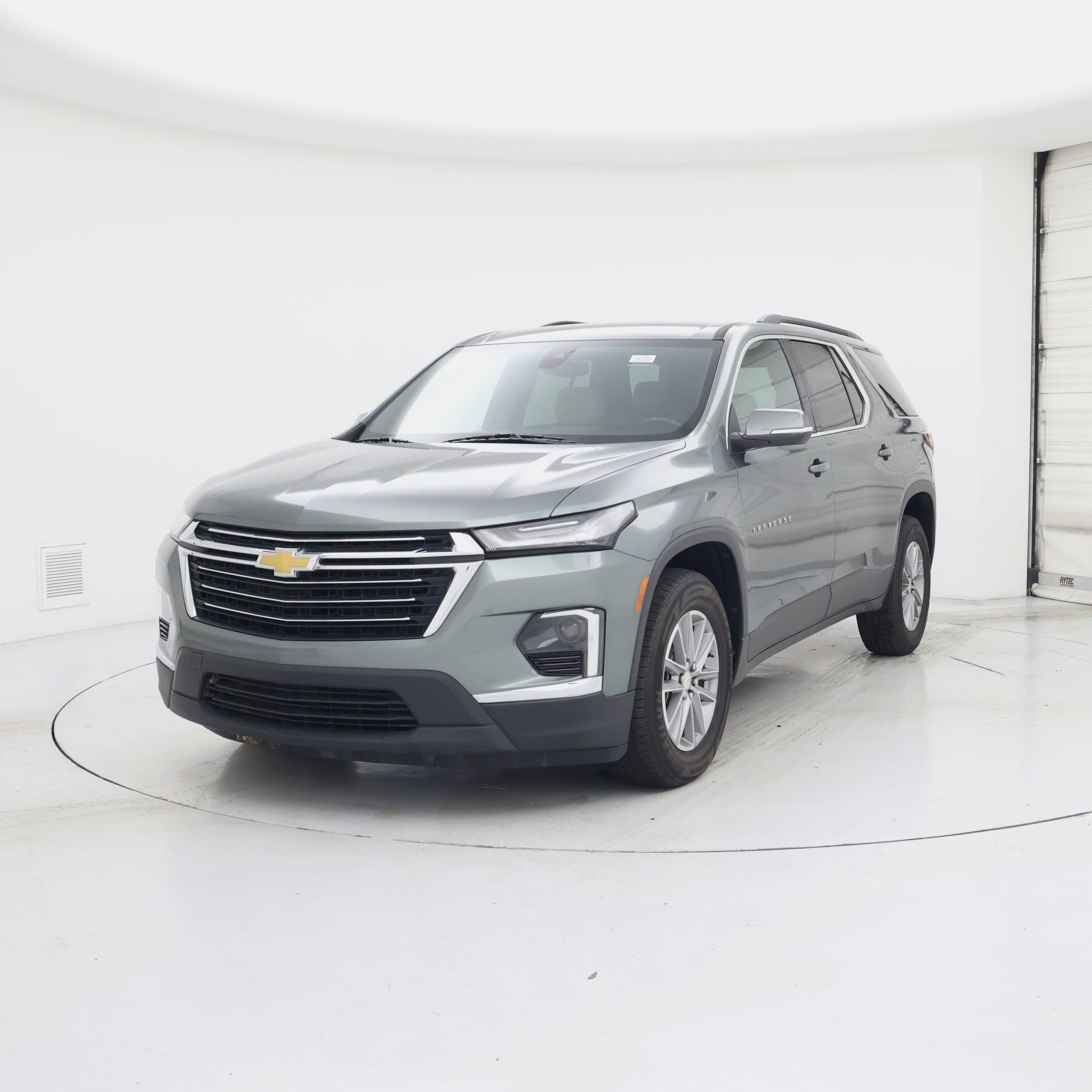 Thumbnail: 2022 Chevrolet Traverse - 4