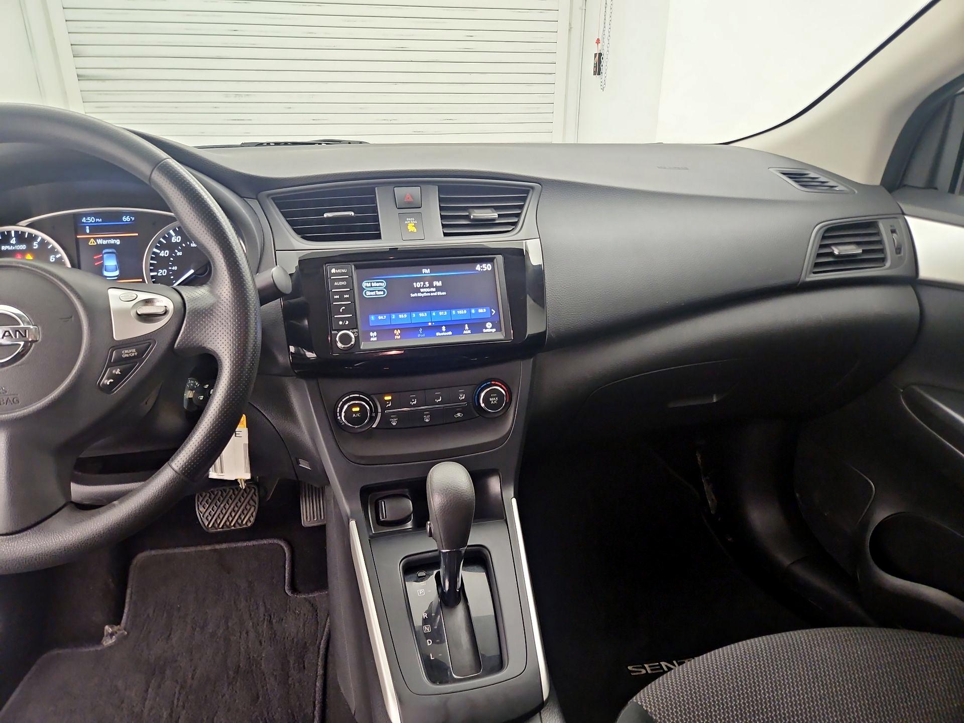 Thumbnail: 2019 Nissan Sentra - 9