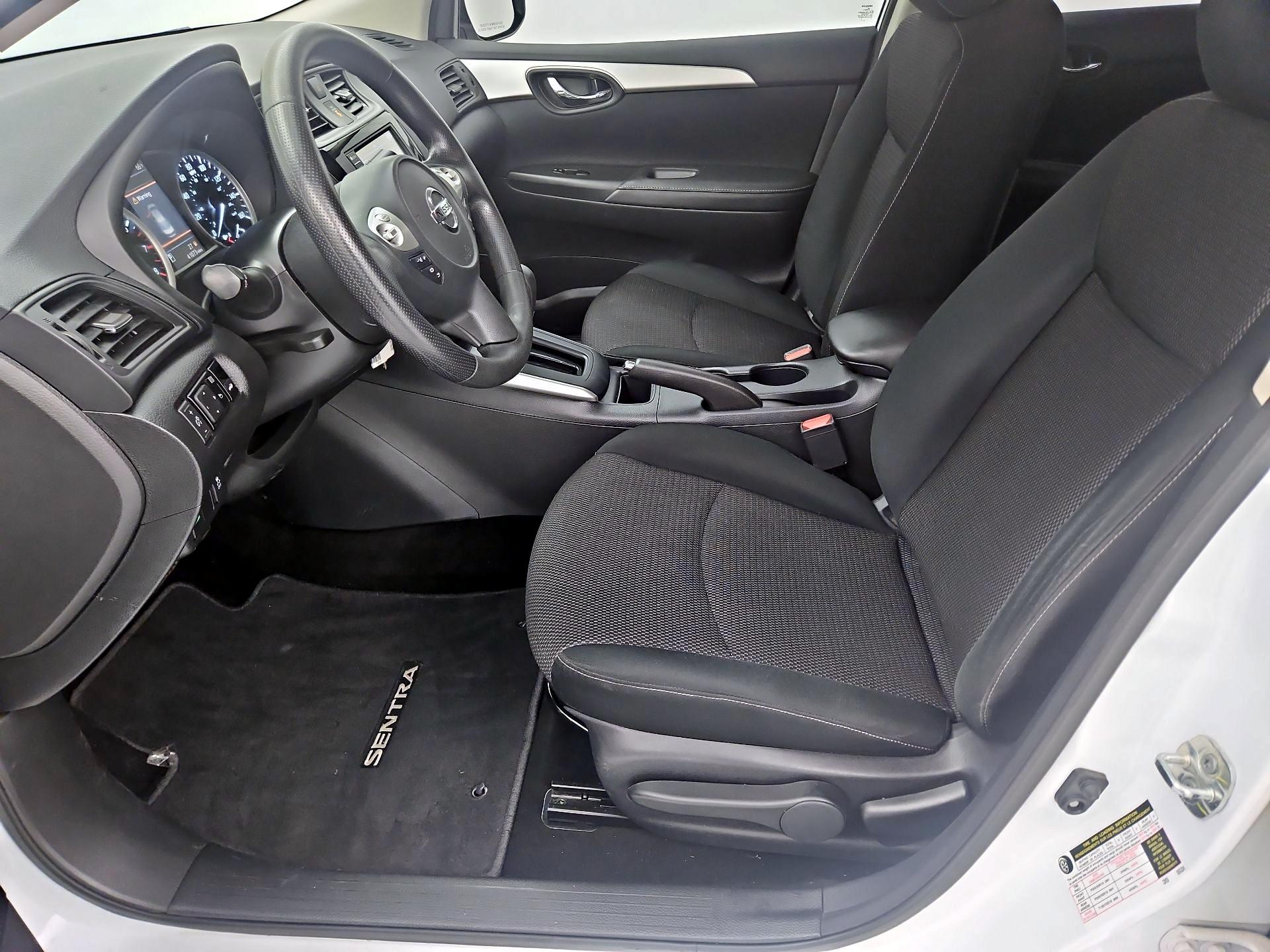 Thumbnail: 2019 Nissan Sentra - 11