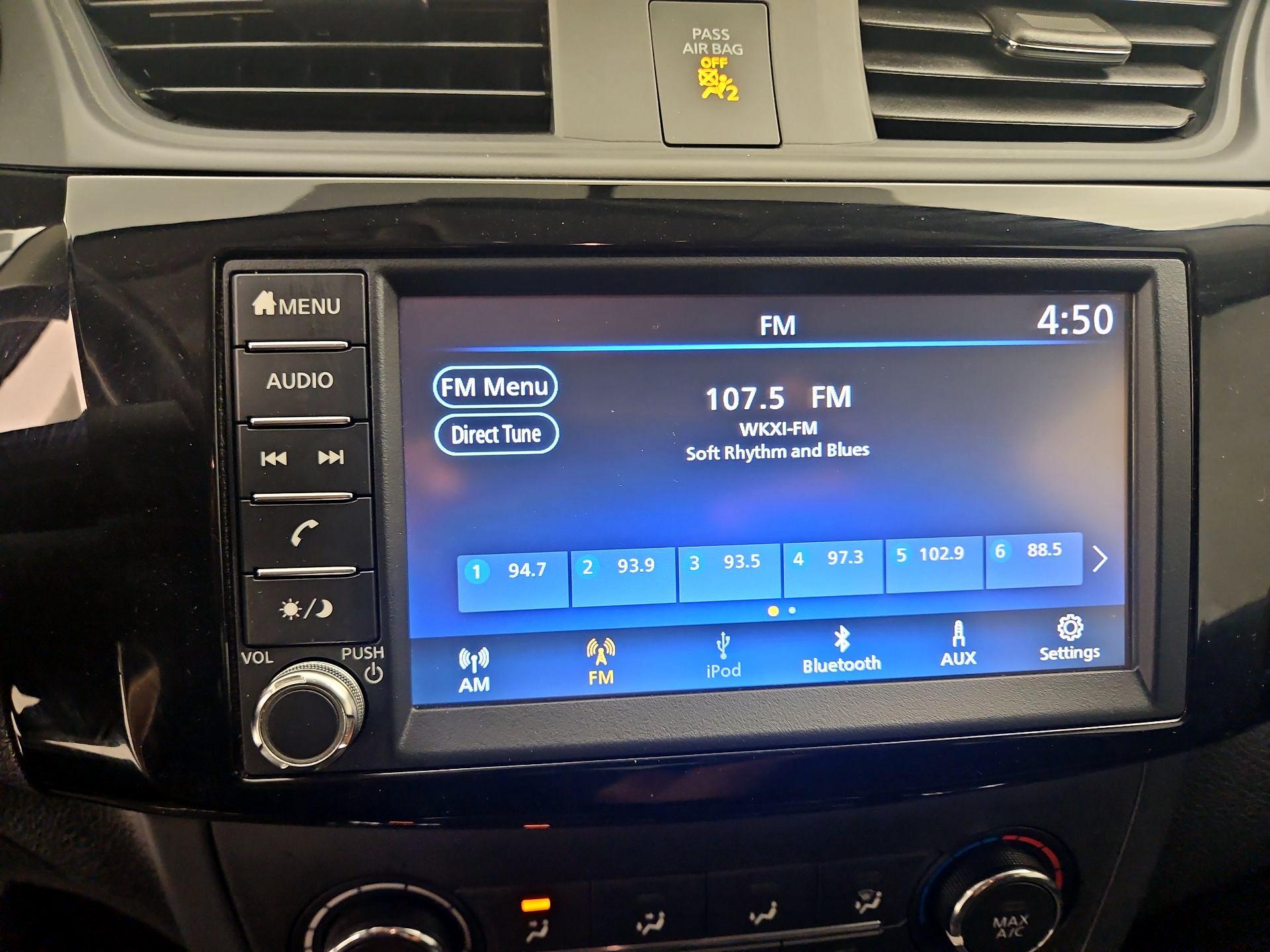 Thumbnail: 2019 Nissan Sentra - 15