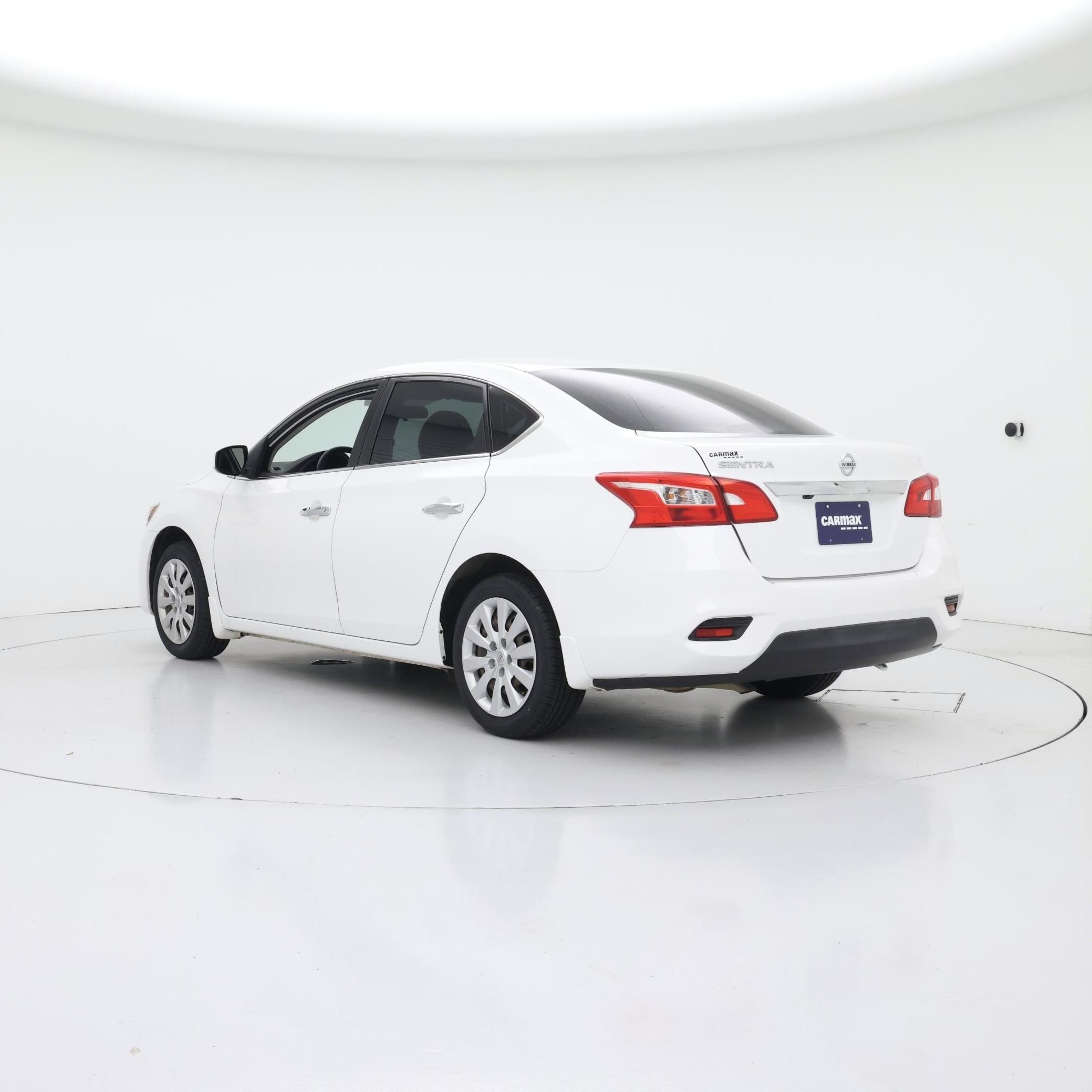 Thumbnail: 2019 Nissan Sentra - 2