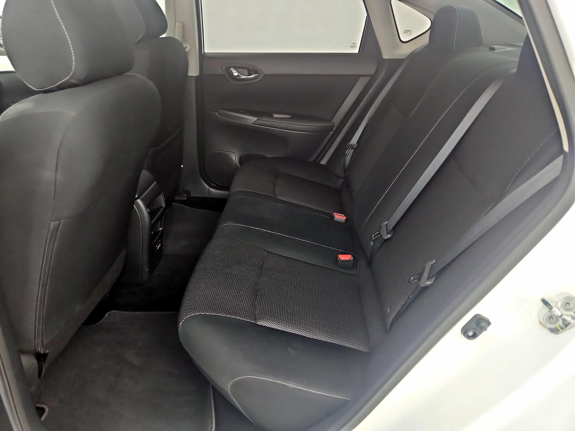 Thumbnail: 2019 Nissan Sentra - 19