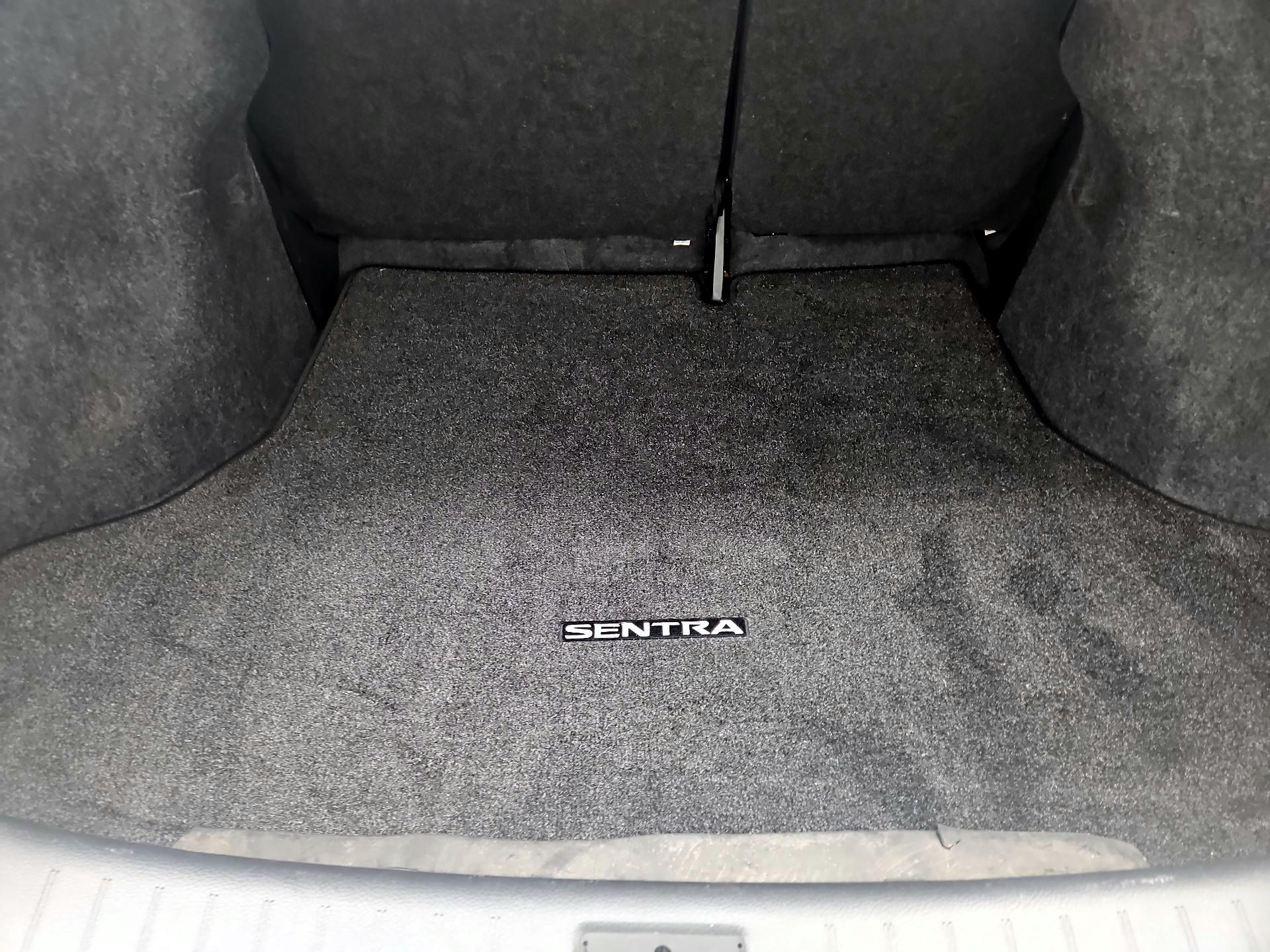 Thumbnail: 2019 Nissan Sentra - 20