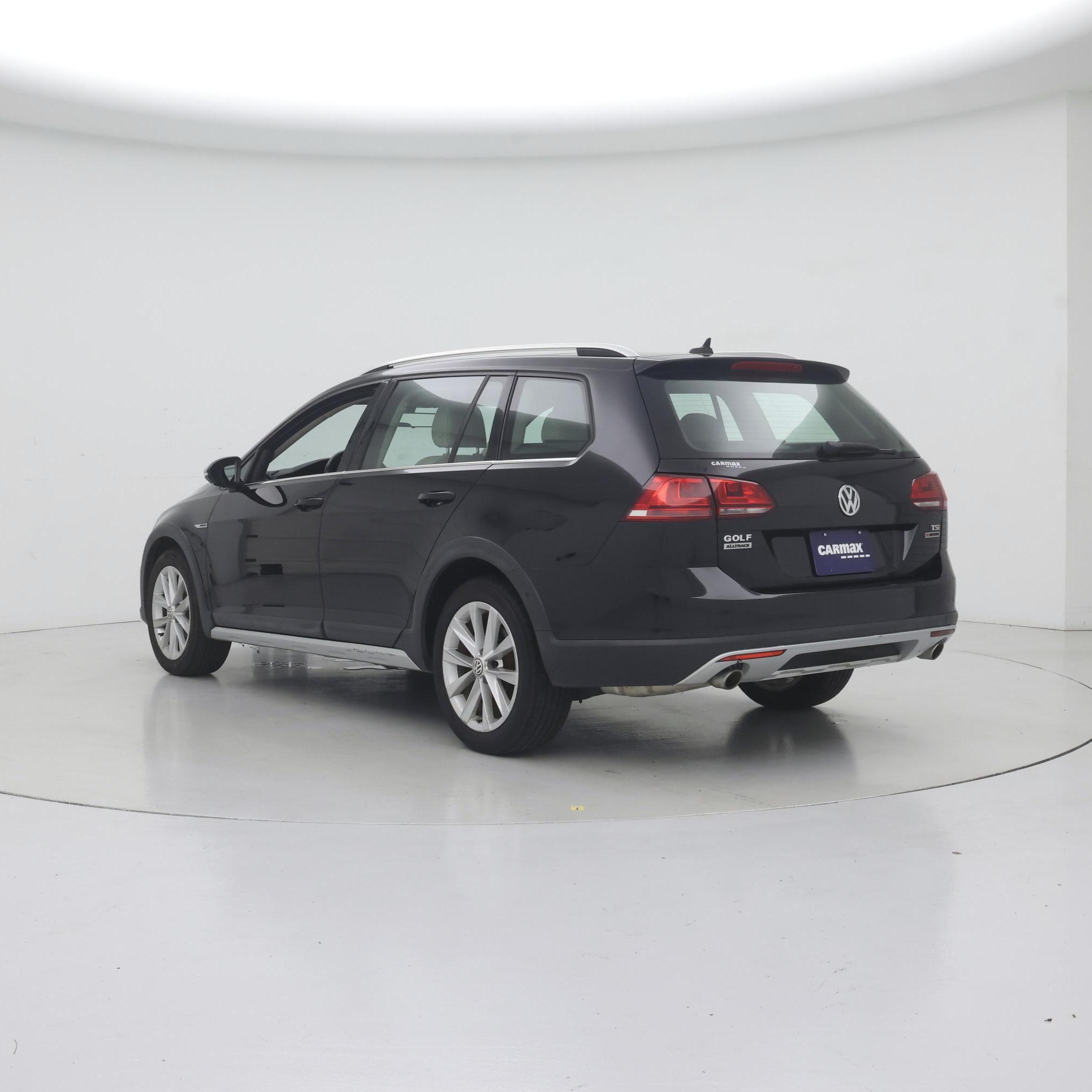 Thumbnail: 2017 Volkswagen Golf - 2