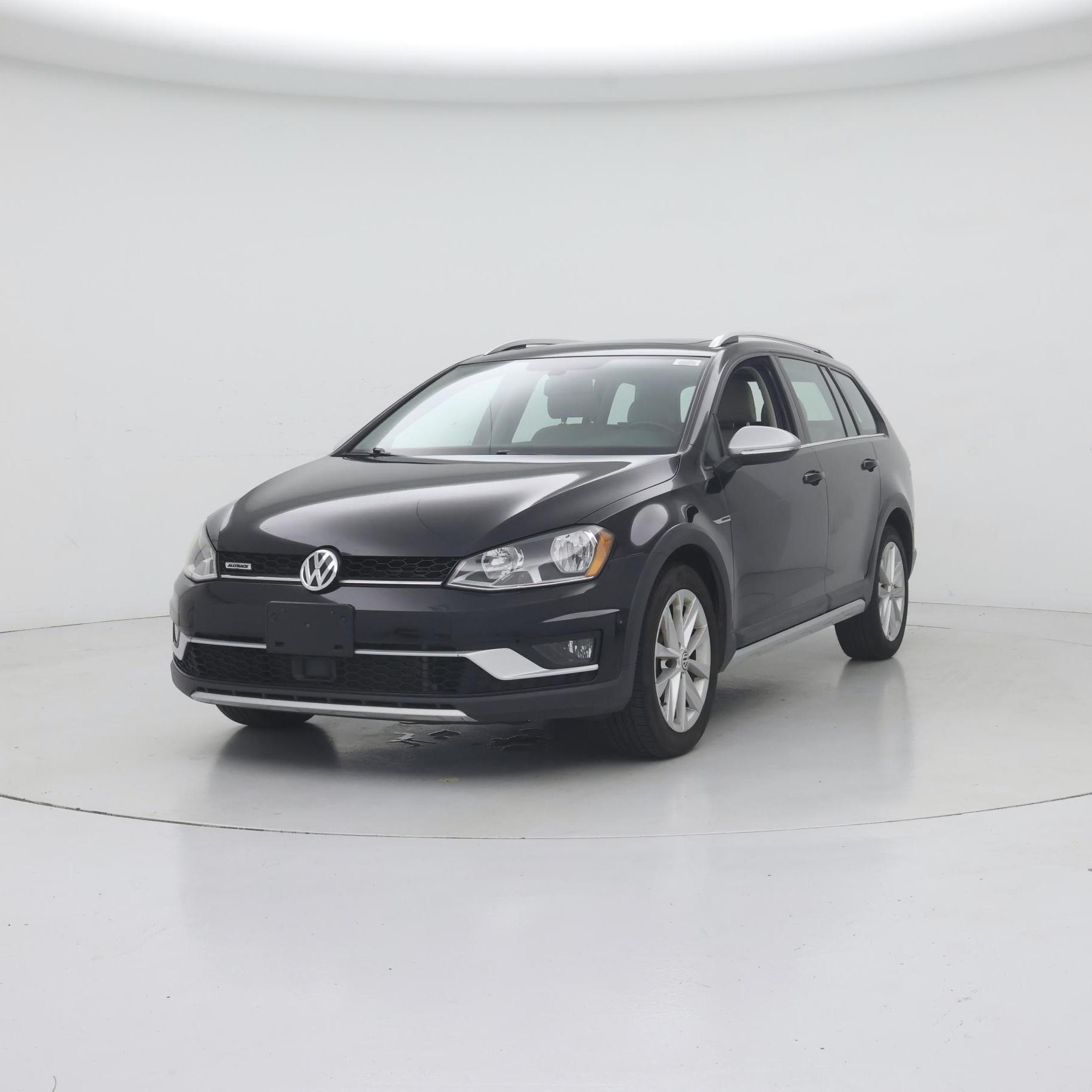 Thumbnail: 2017 Volkswagen Golf - 4