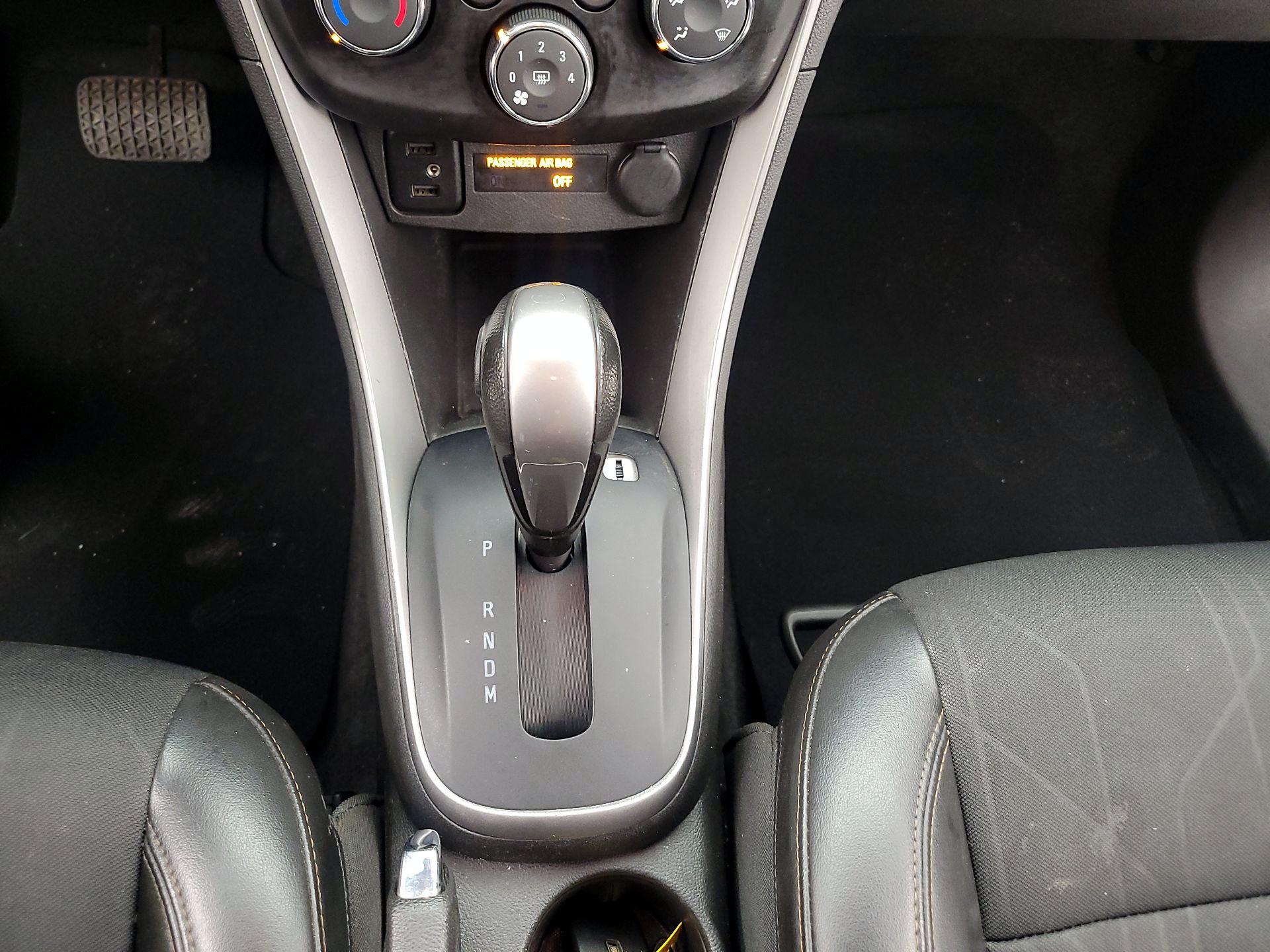 Thumbnail: 2022 Chevrolet Trax - 17