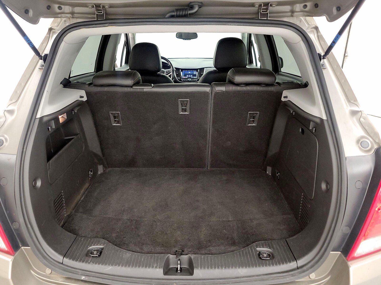 2022 Chevrolet Trax LT - Photo 21