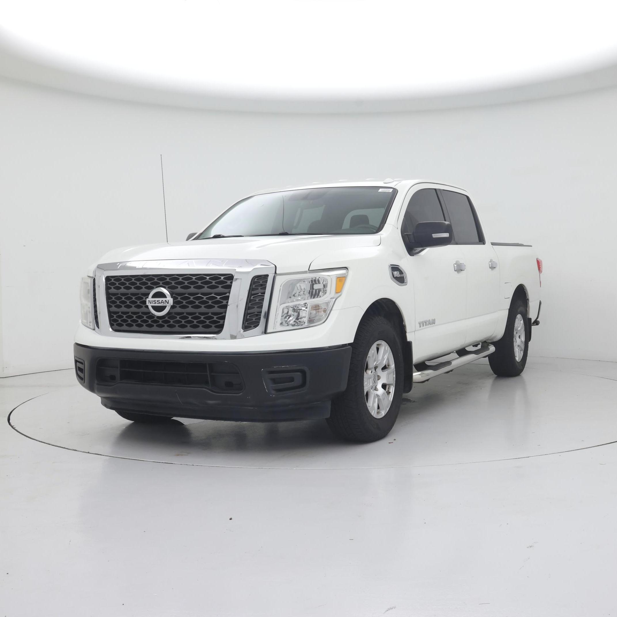 Thumbnail: 2017 Nissan Titan - 4