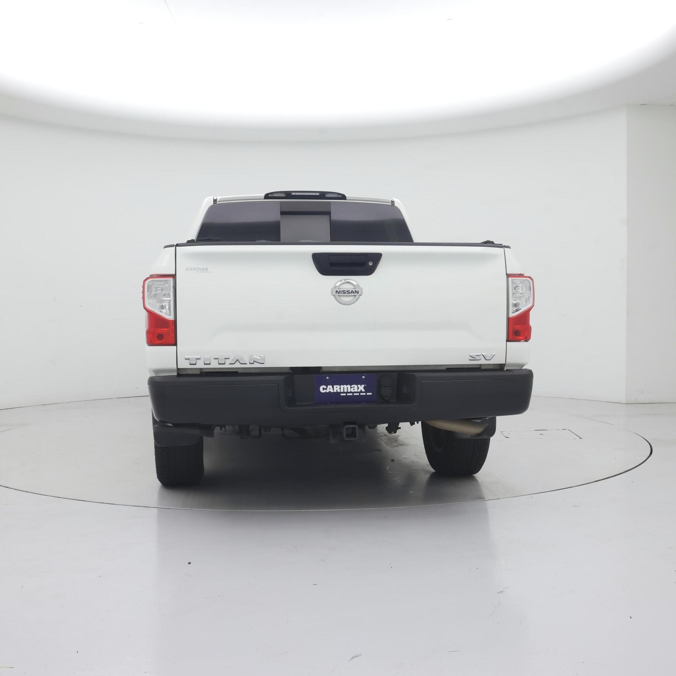 Thumbnail: 2017 Nissan Titan - 6