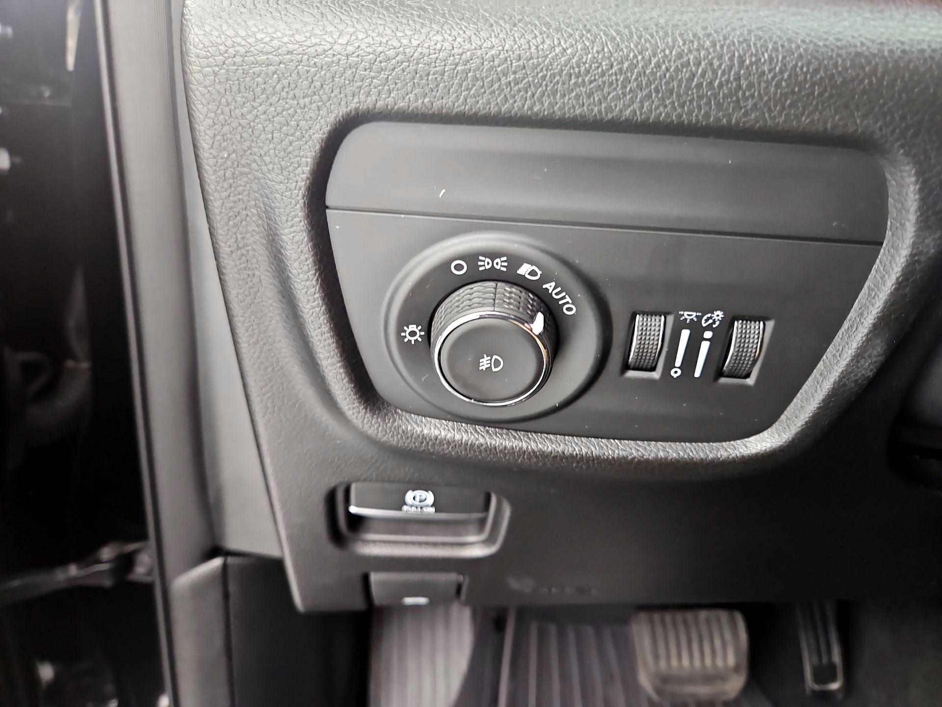 Thumbnail: 2023 Jeep Grand Cherokee L - 13