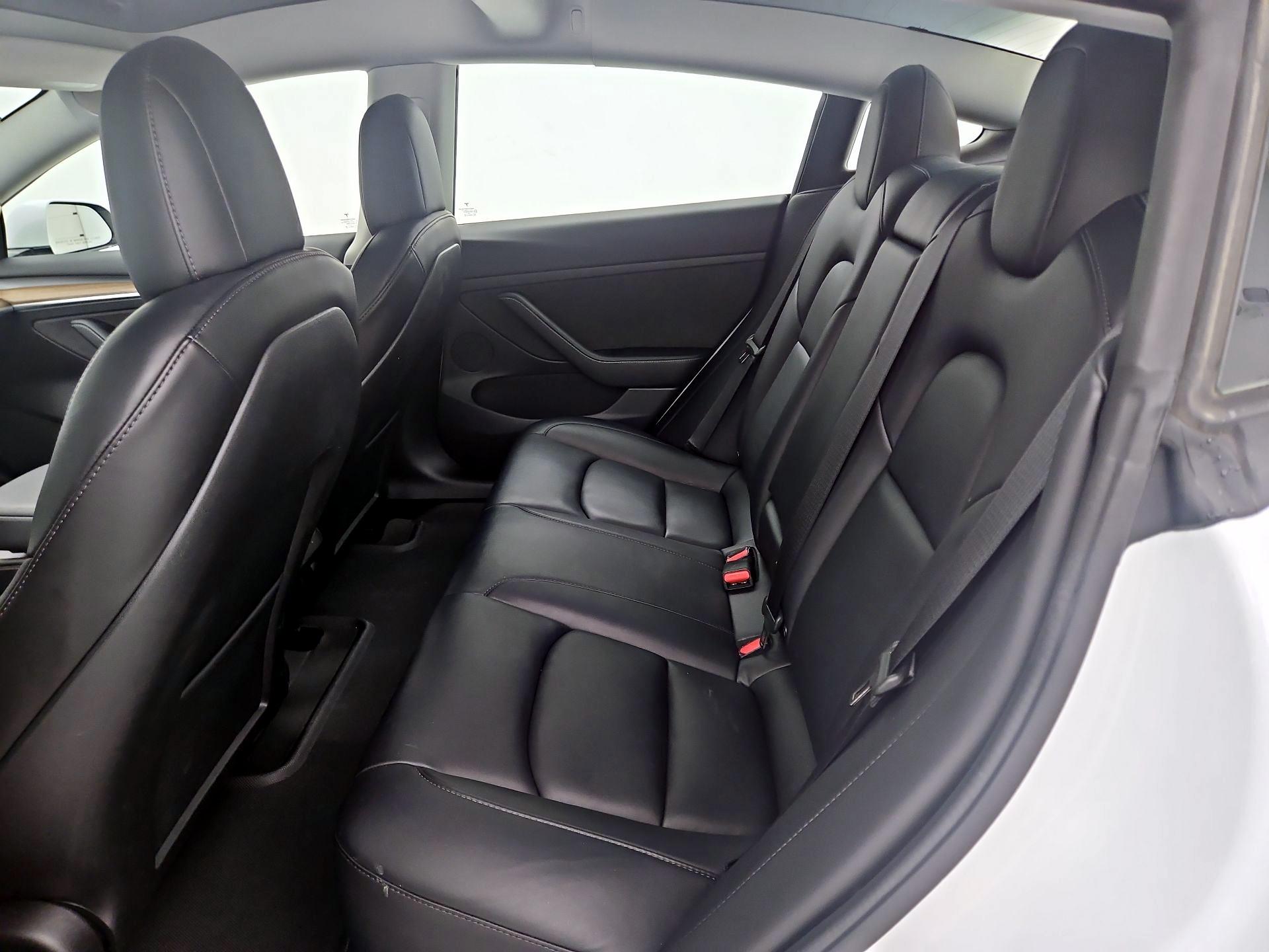 Thumbnail: 2022 Tesla Model 3 - 19