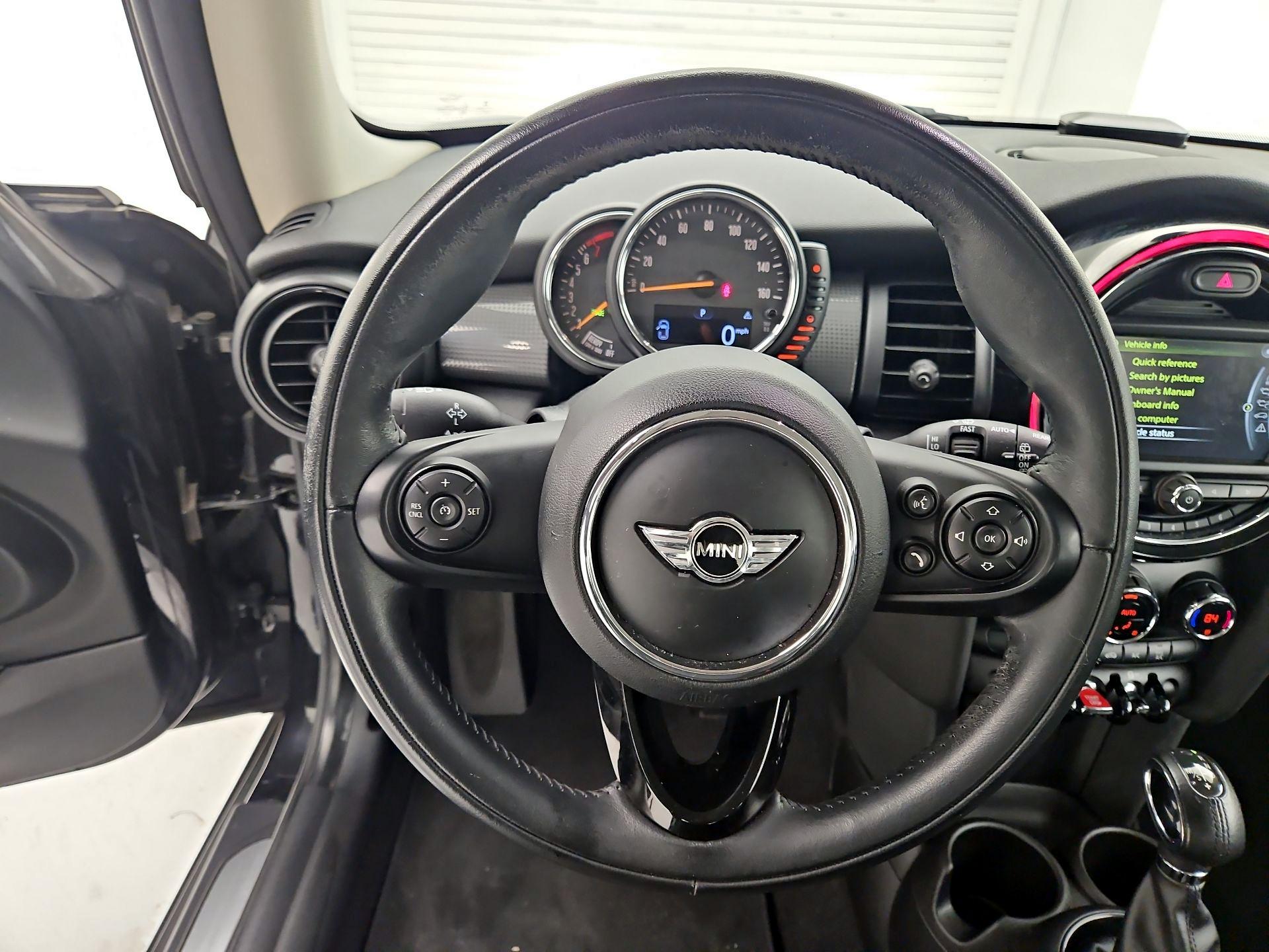 Thumbnail: 2017 MINI Cooper Hardtop - 10