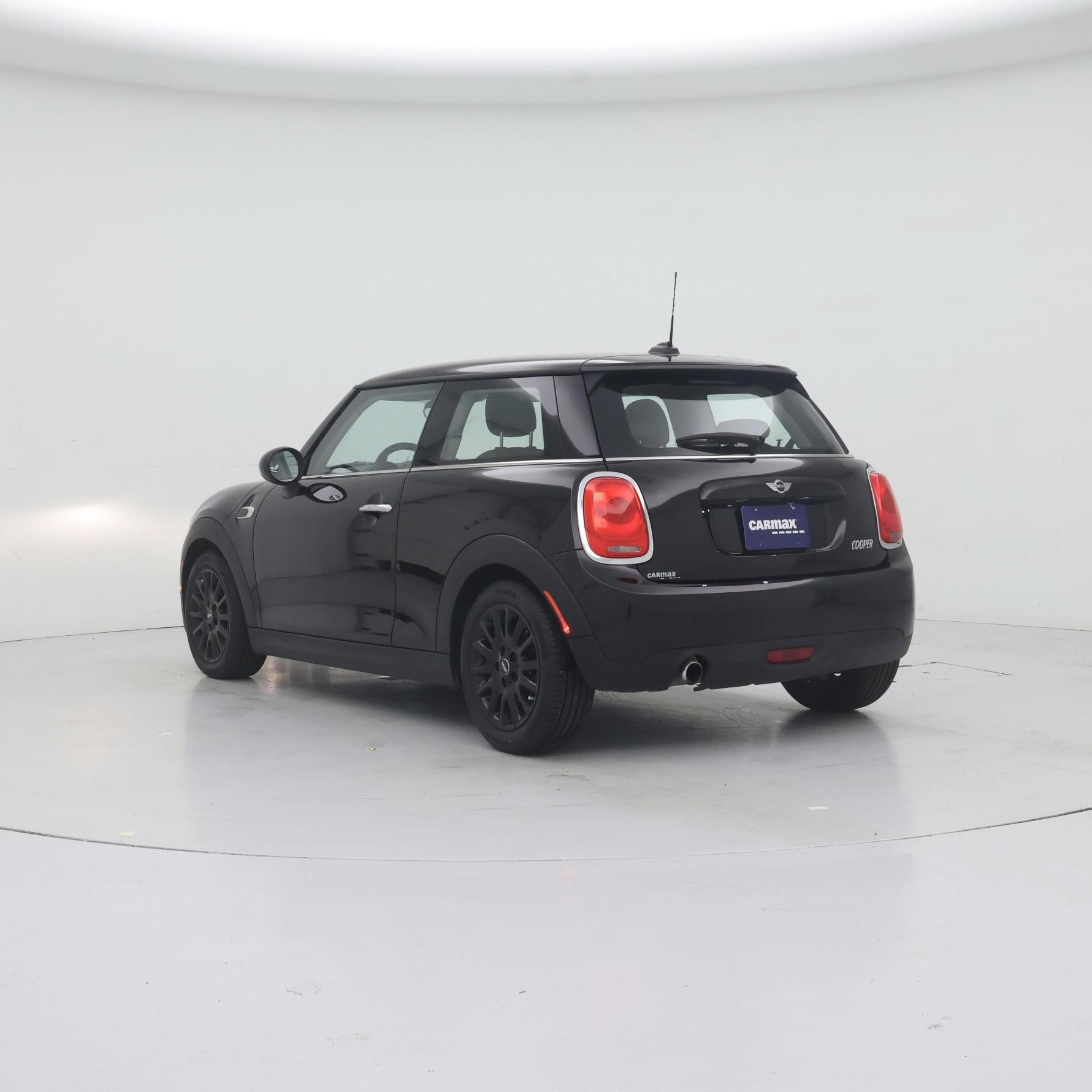 Thumbnail: 2017 MINI Cooper Hardtop - 2