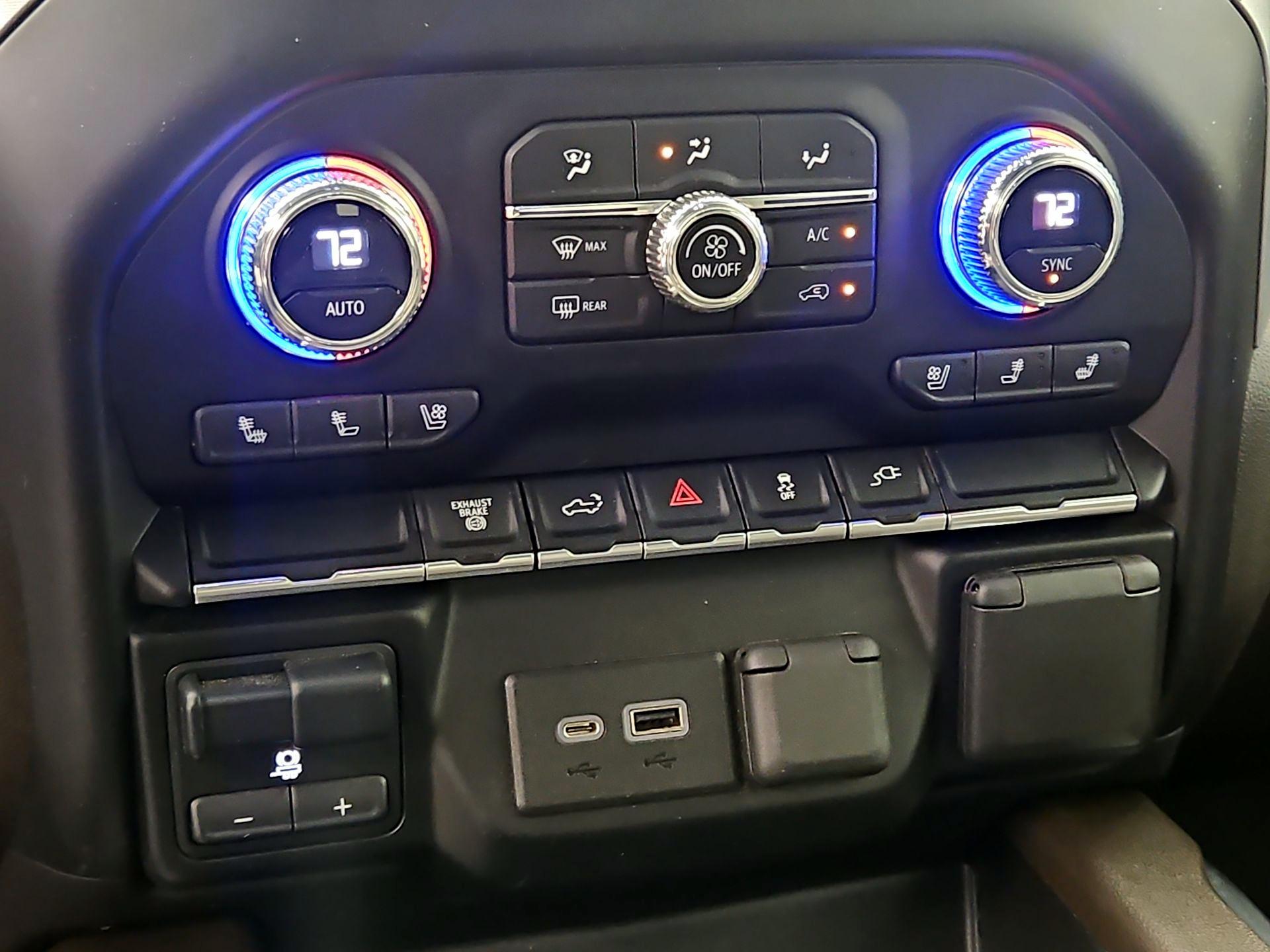 Thumbnail: 2023 GMC Sierra 3500 - 16