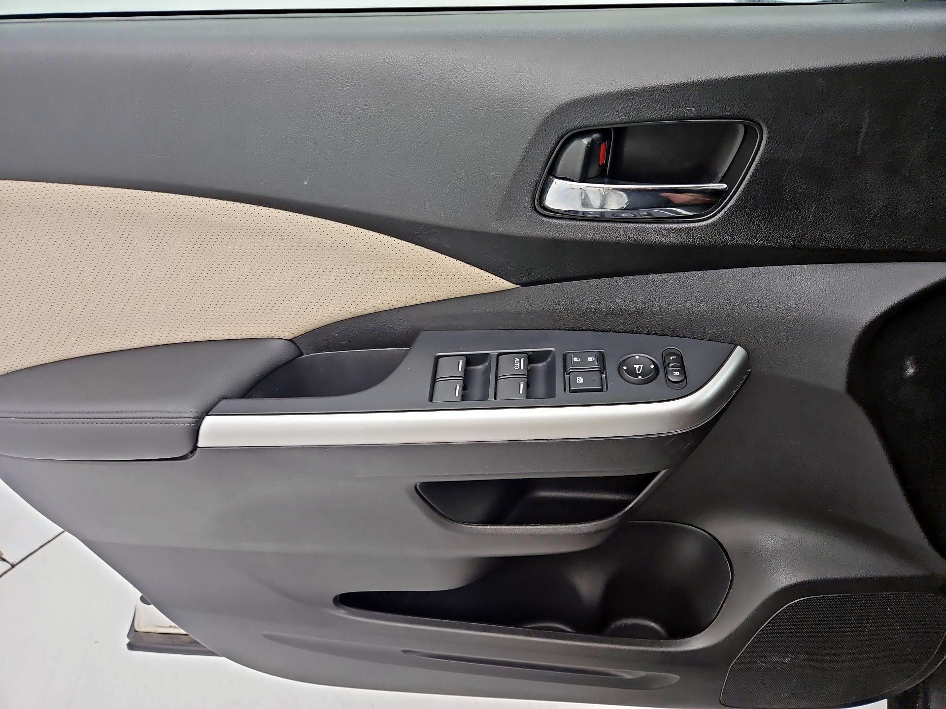 Thumbnail: 2016 Honda CR-V - 12