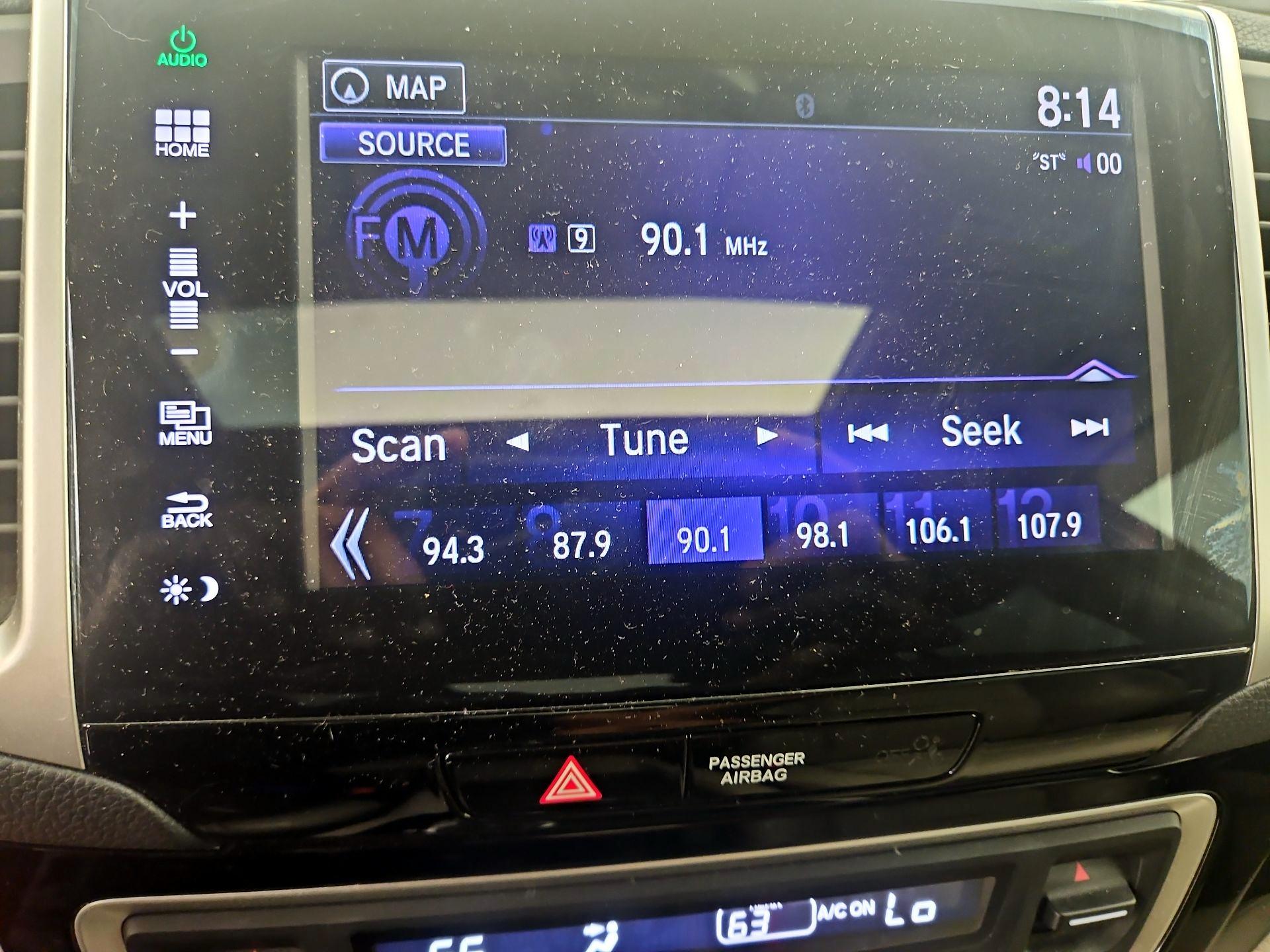 Thumbnail: 2016 Honda Pilot - 16