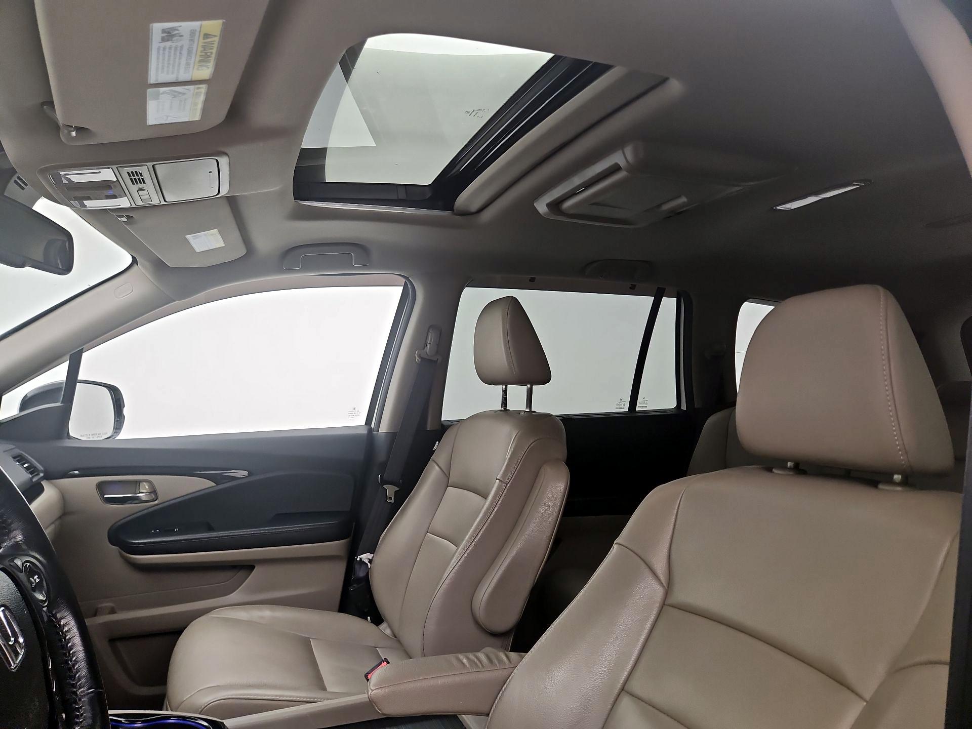 Thumbnail: 2016 Honda Pilot - 20