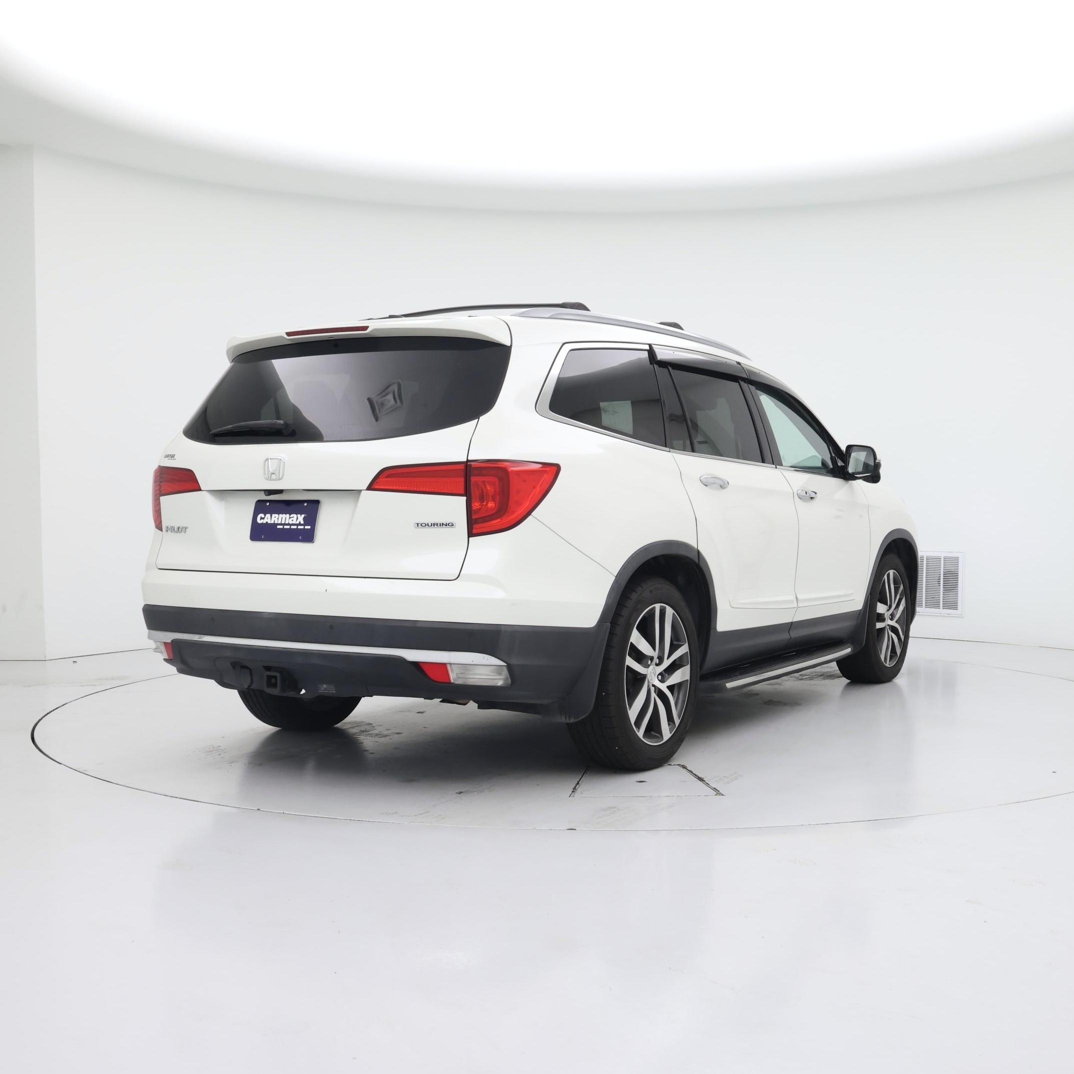 Thumbnail: 2016 Honda Pilot - 8