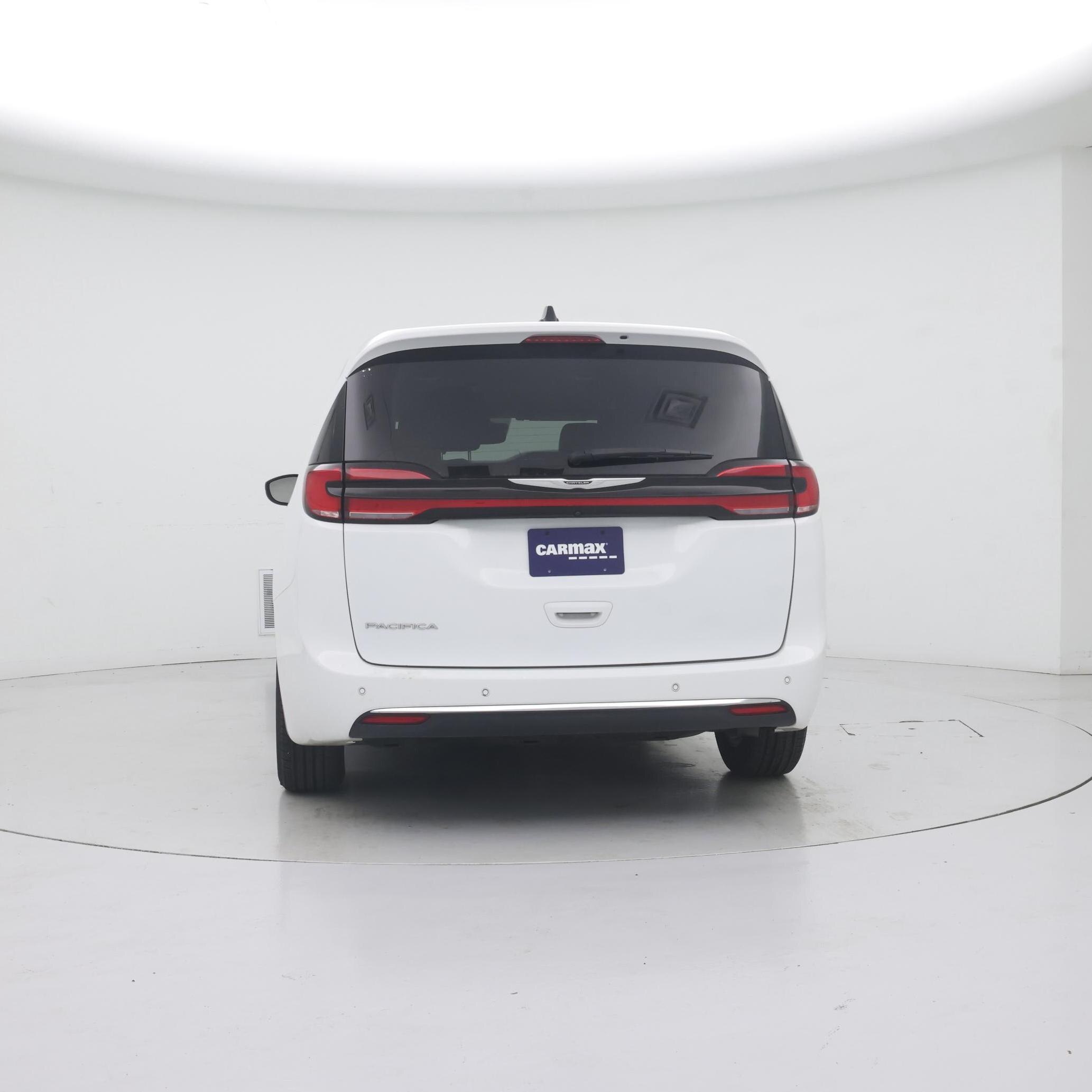 Thumbnail: 2023 Chrysler Pacifica - 6