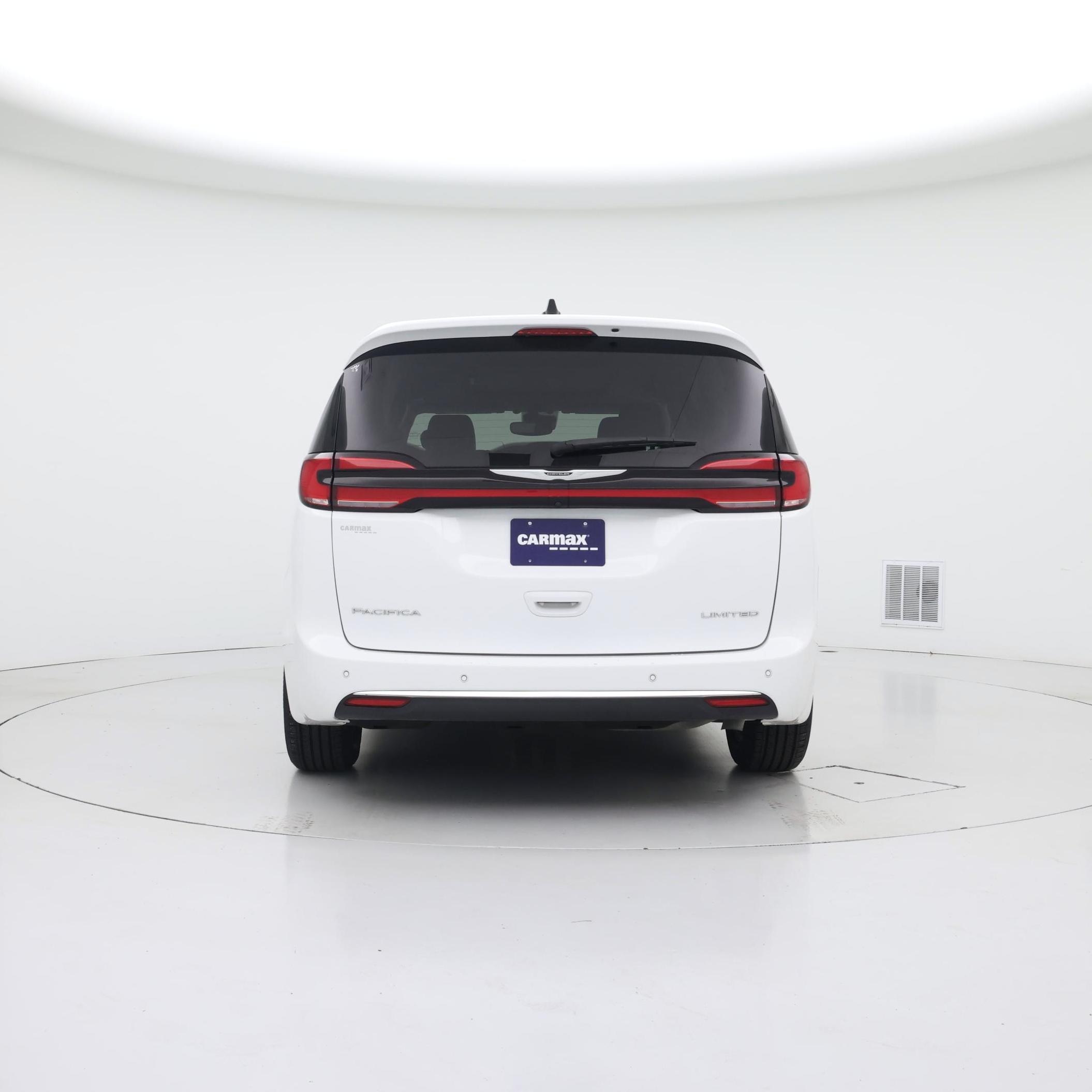 Thumbnail: 2024 Chrysler Pacifica - 6