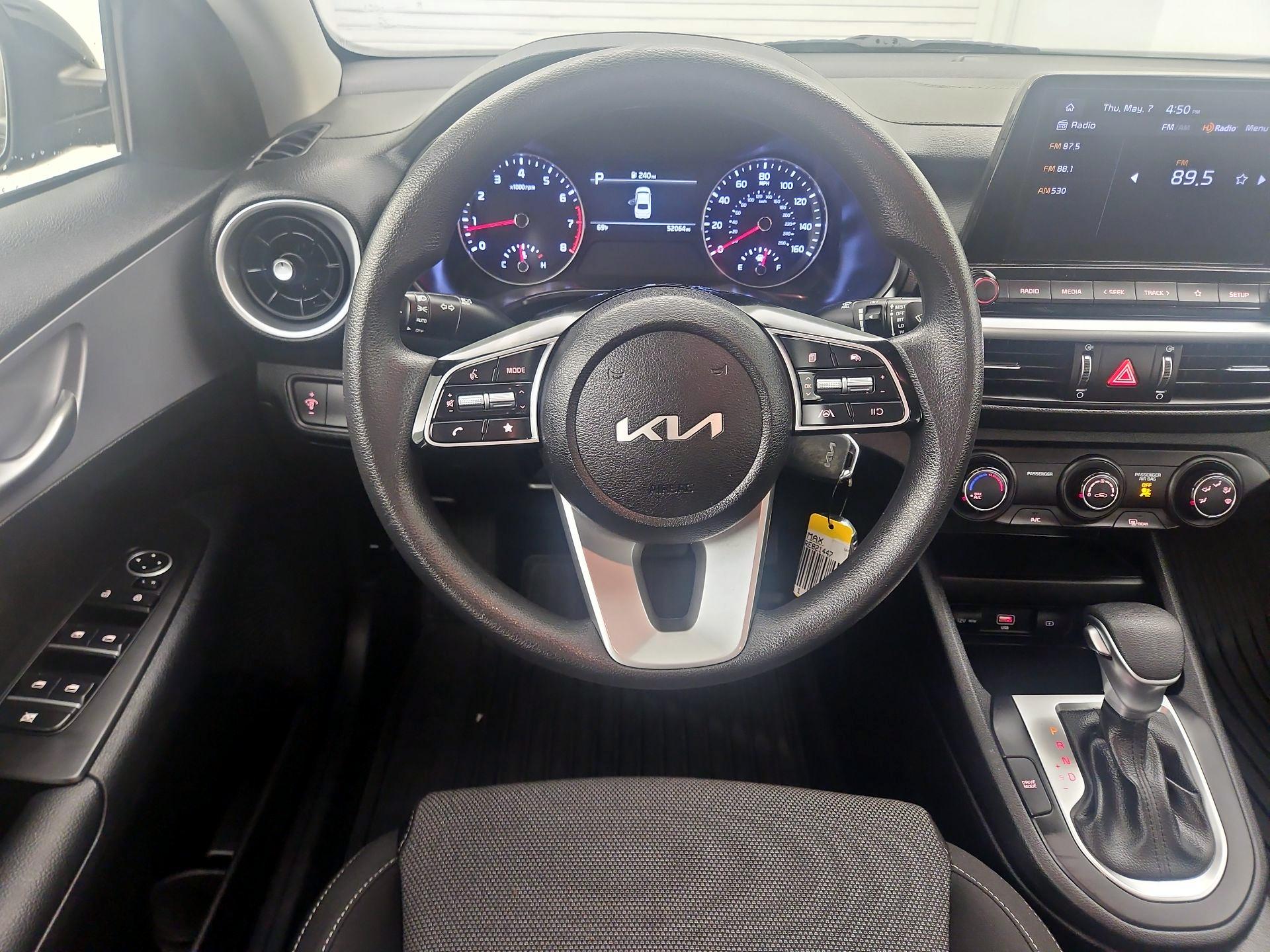 Thumbnail: 2024 Kia Forte - 10