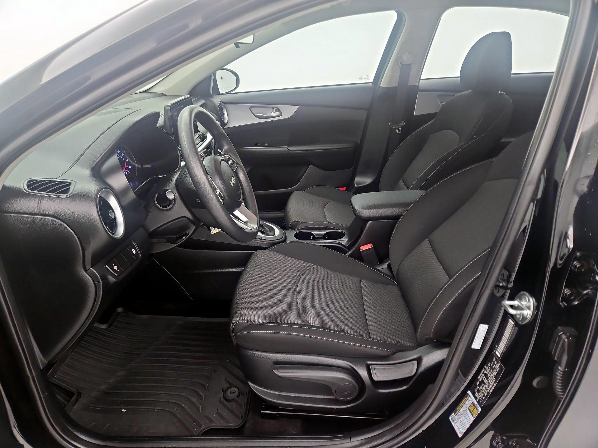Thumbnail: 2024 Kia Forte - 11