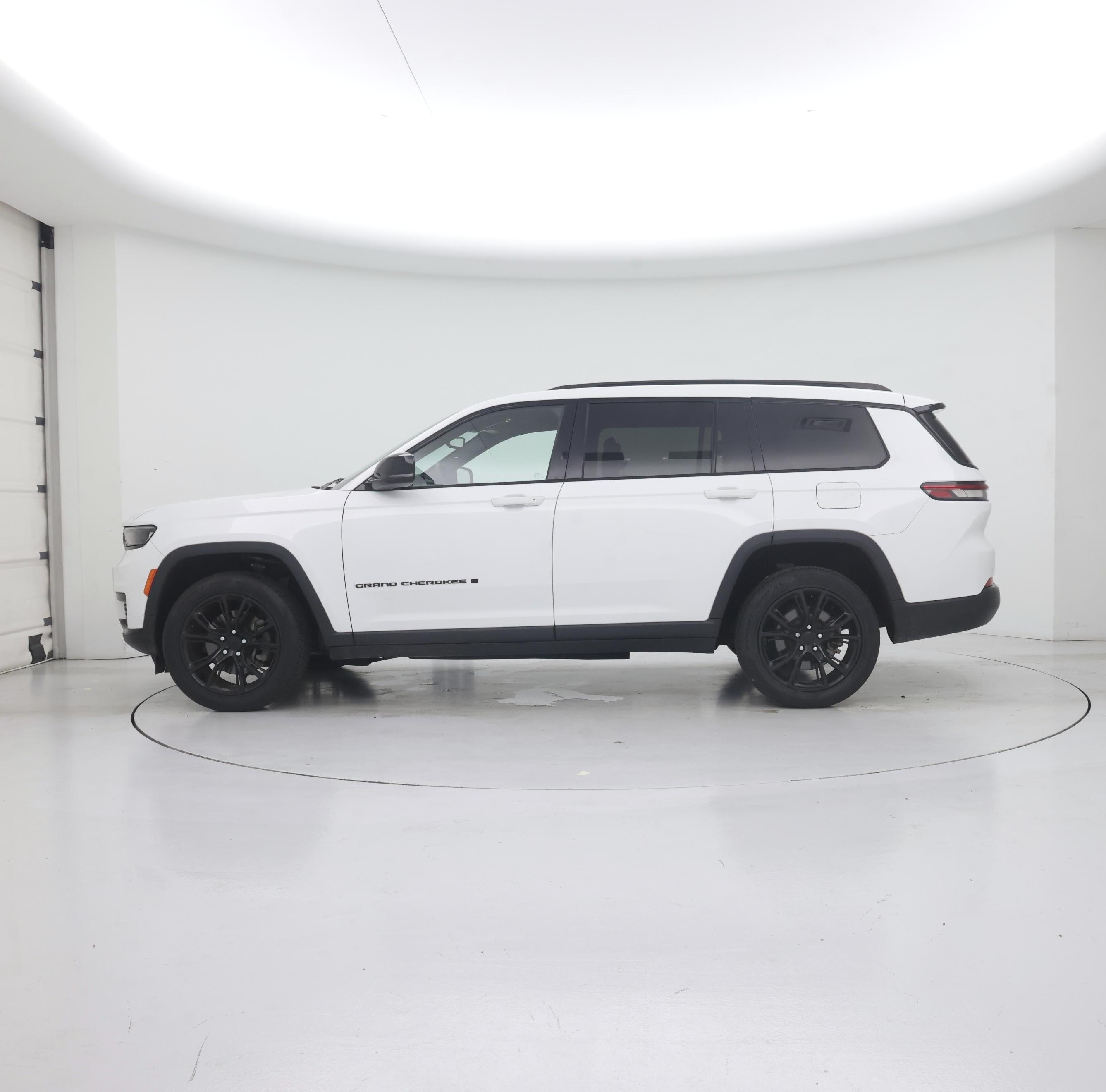 Thumbnail: 2023 Jeep Grand Cherokee L - 3