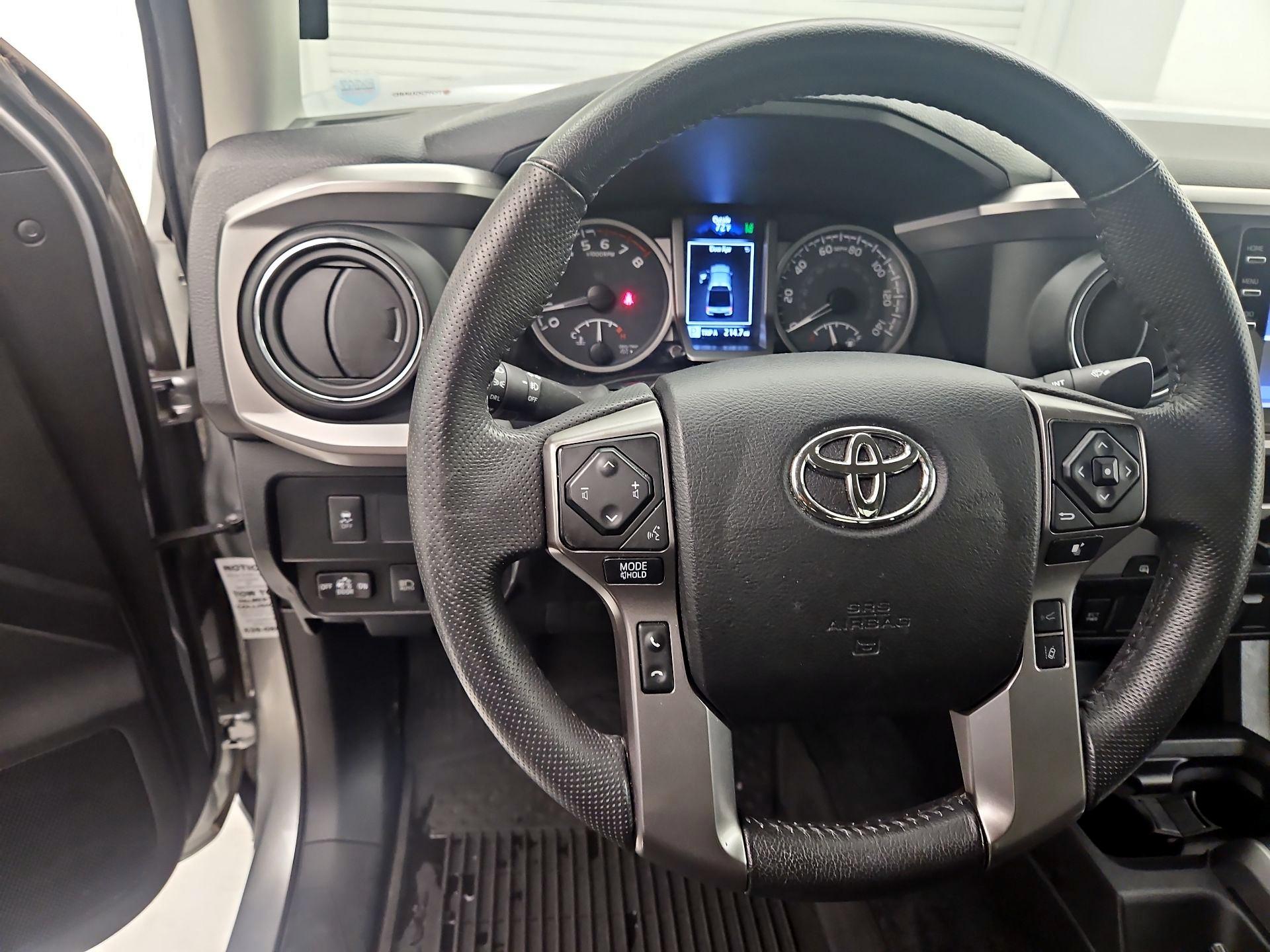 Thumbnail: 2022 Toyota Tacoma - 10