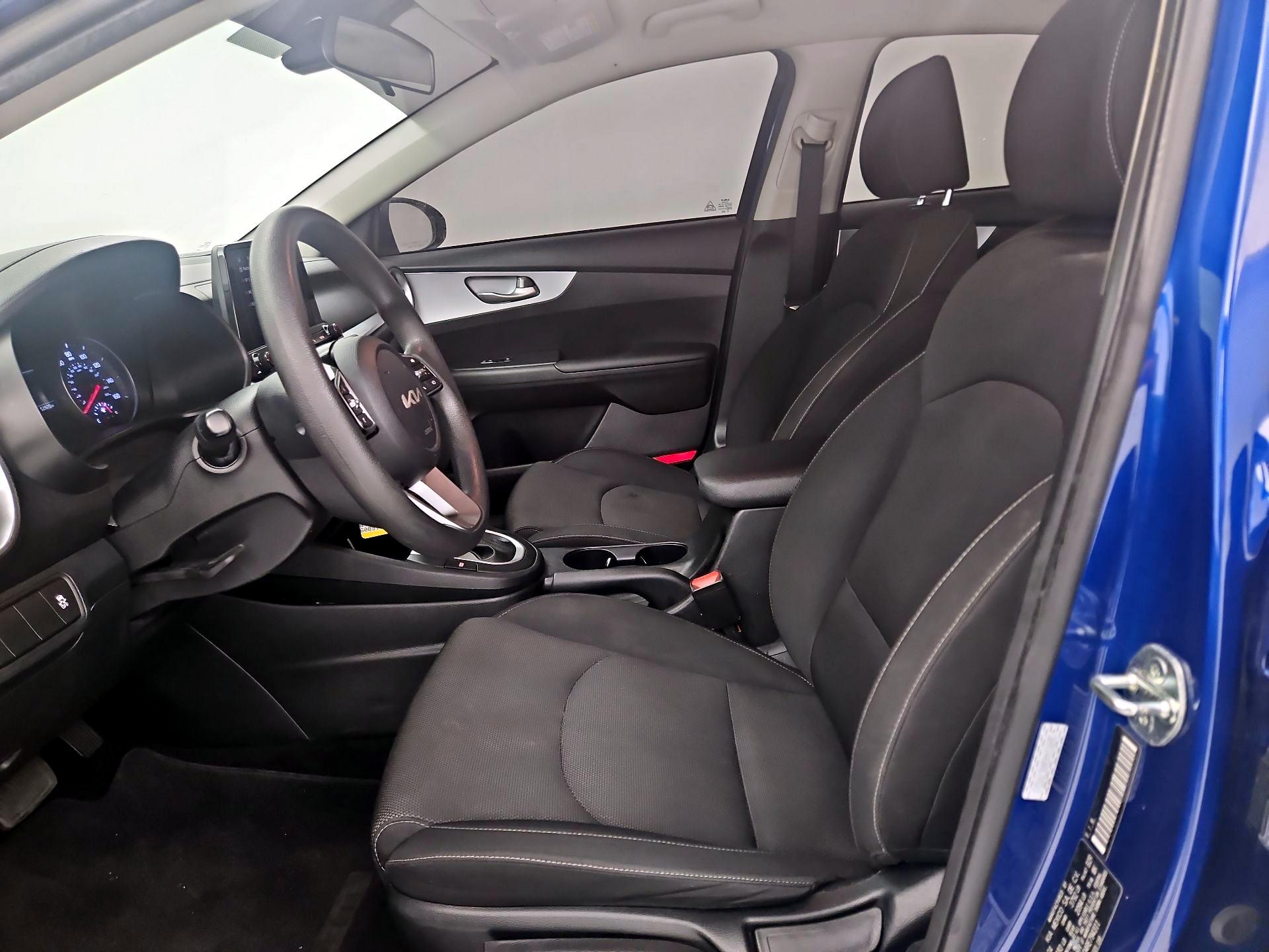 Thumbnail: 2024 Kia Forte - 9