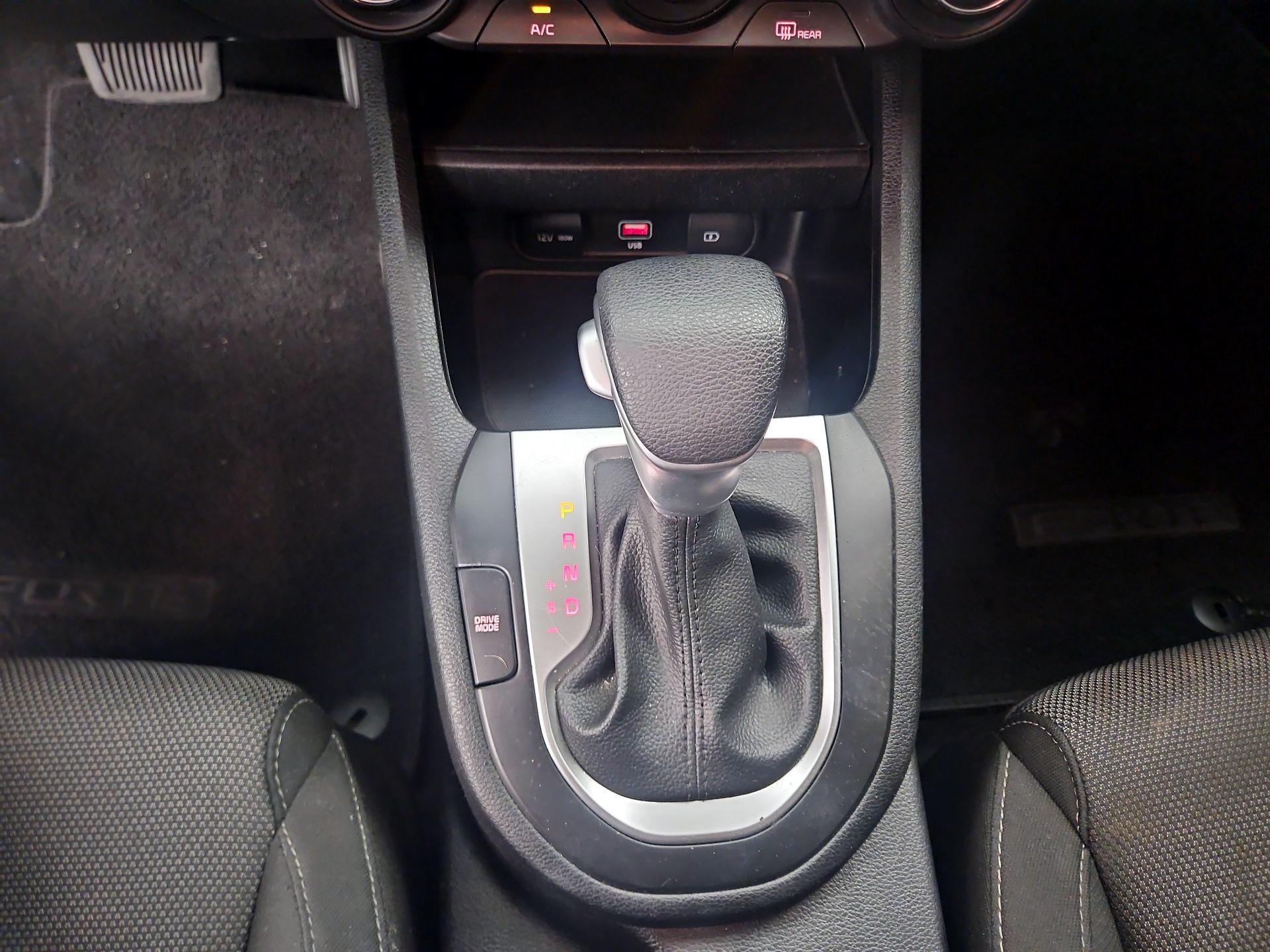 Thumbnail: 2024 Kia Forte - 15