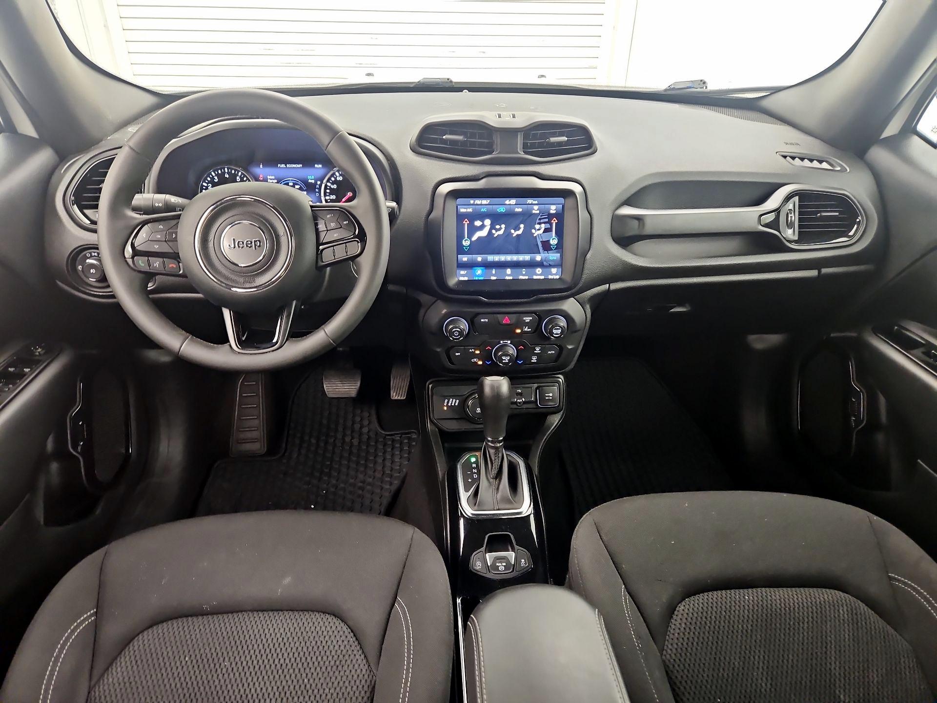 Thumbnail: 2022 Jeep Renegade - 9