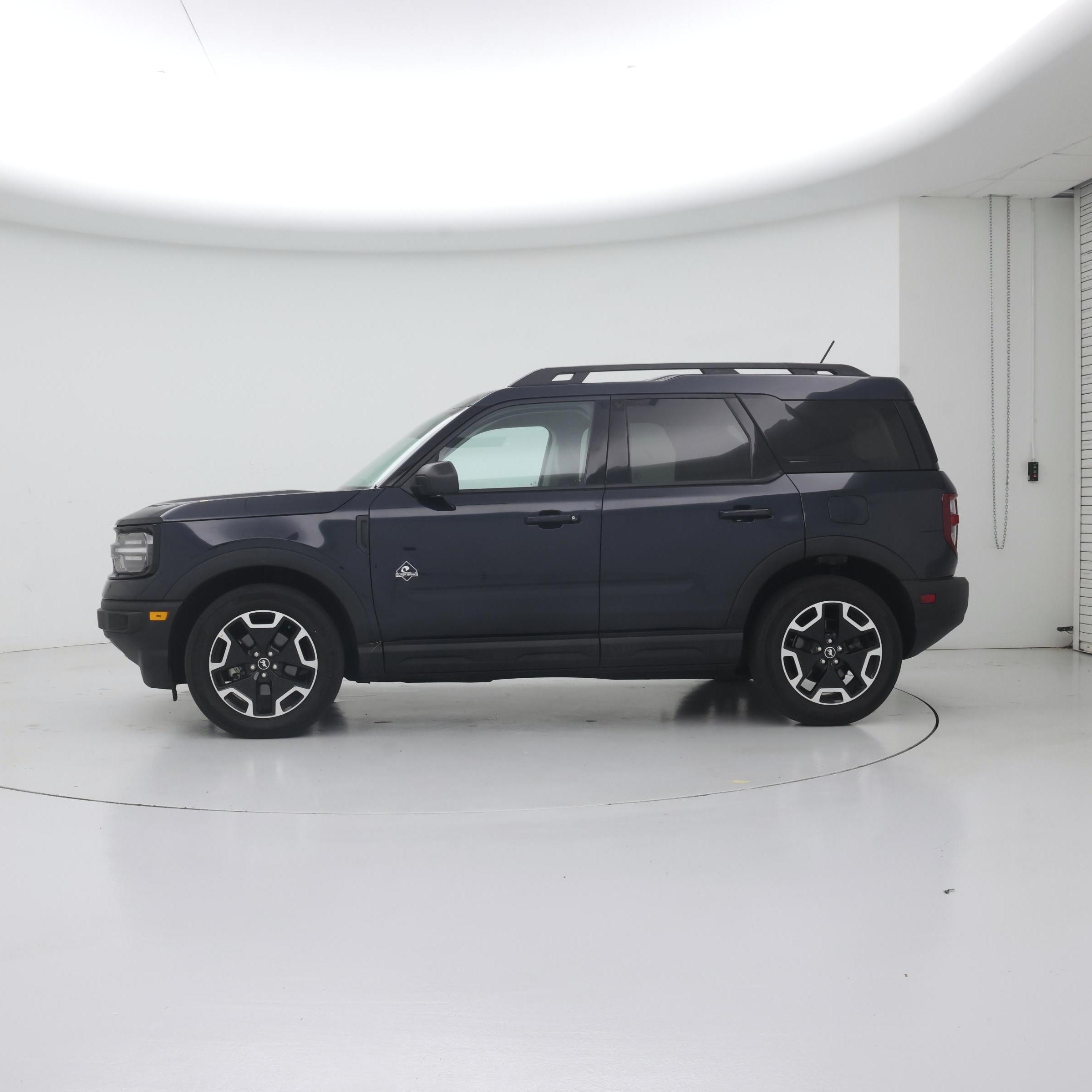 Thumbnail: 2023 Ford Bronco Sport - 3
