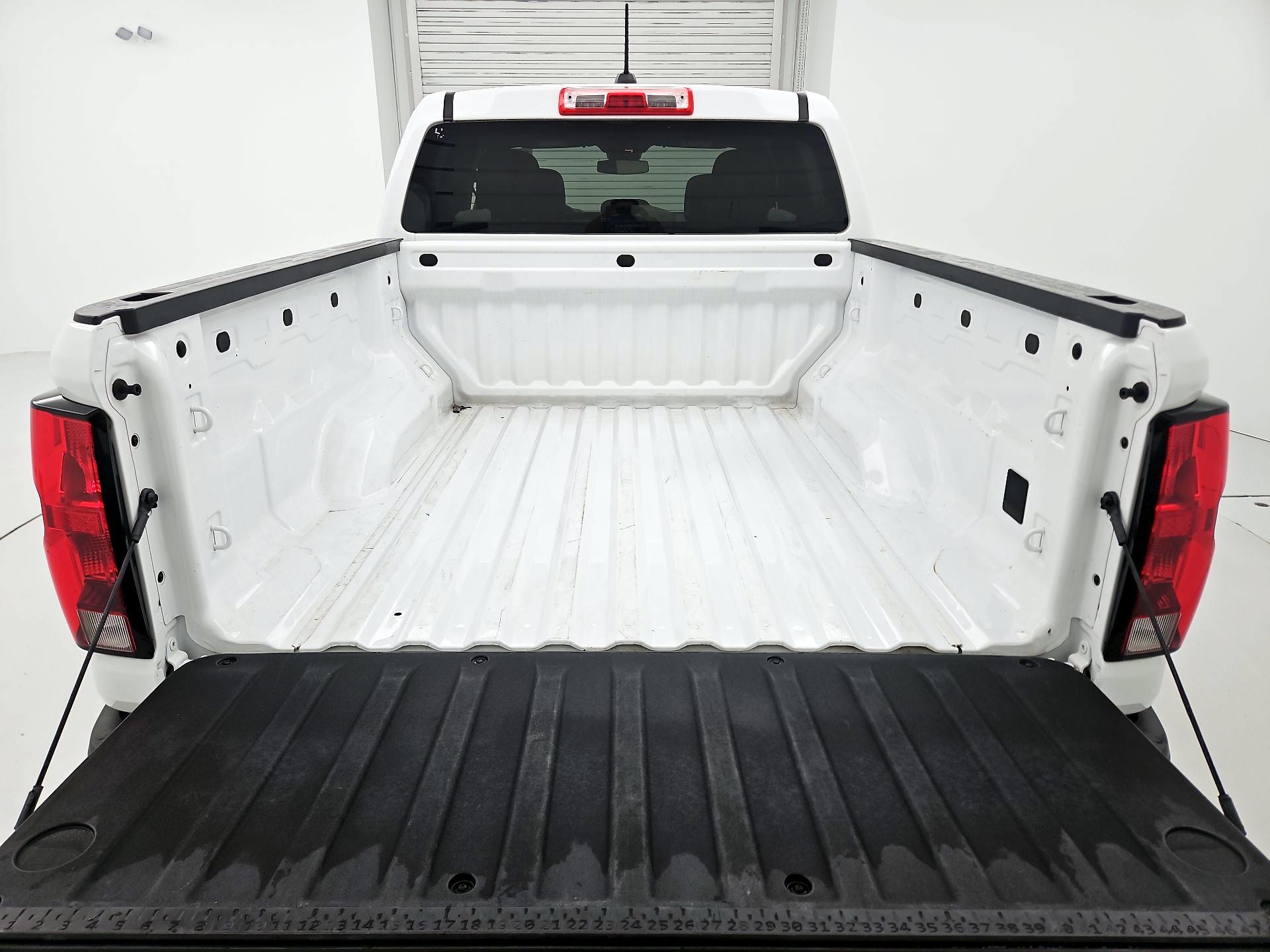 Thumbnail: 2023 Chevrolet Colorado - 20