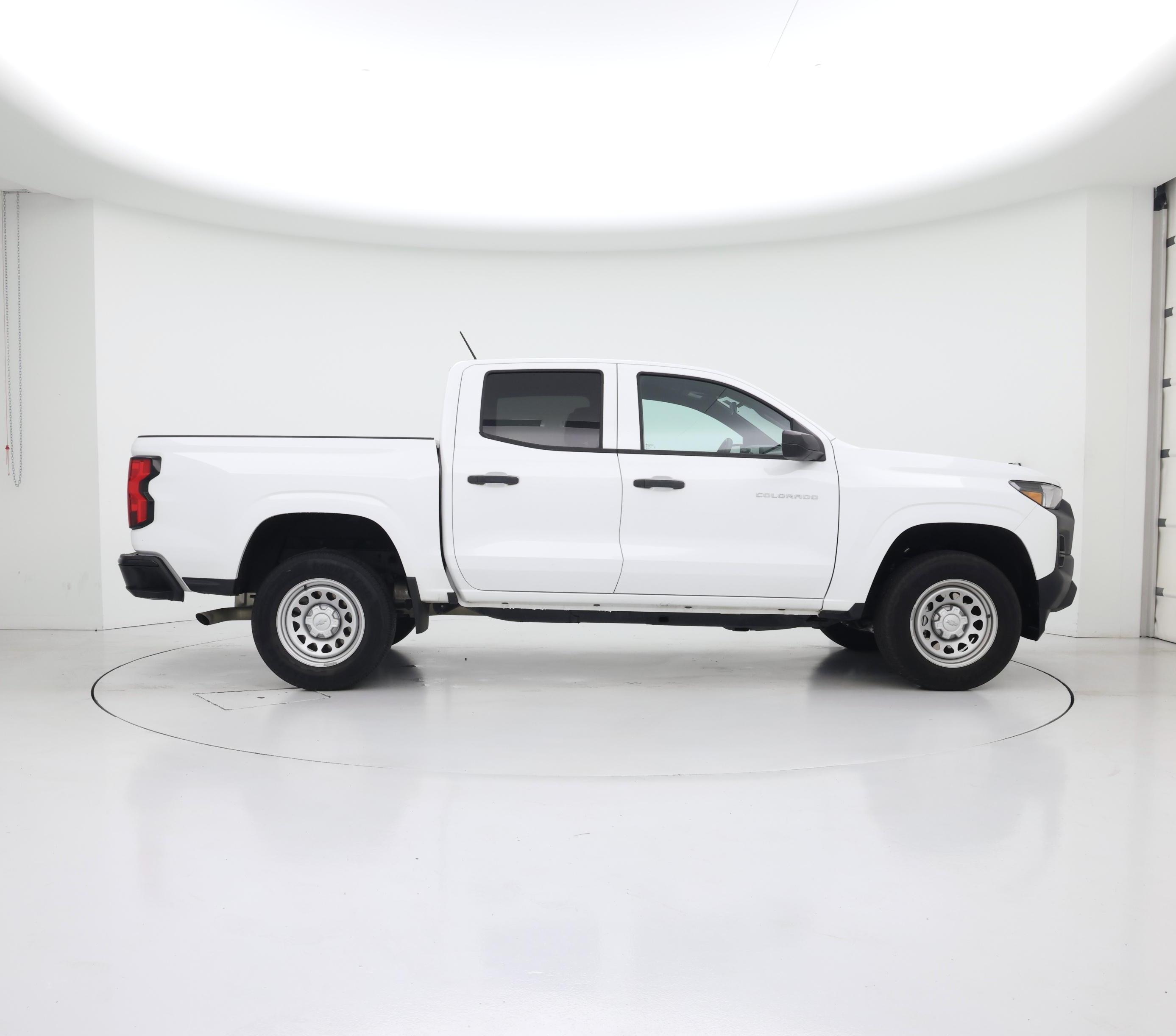 Thumbnail: 2023 Chevrolet Colorado - 7