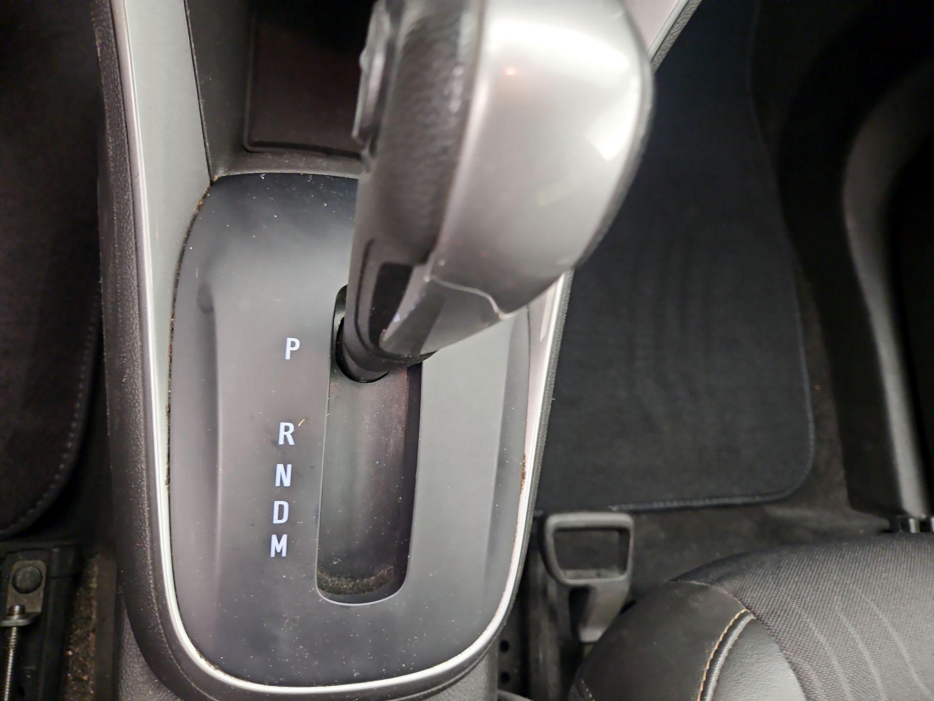 Thumbnail: 2022 Chevrolet Trax - 17