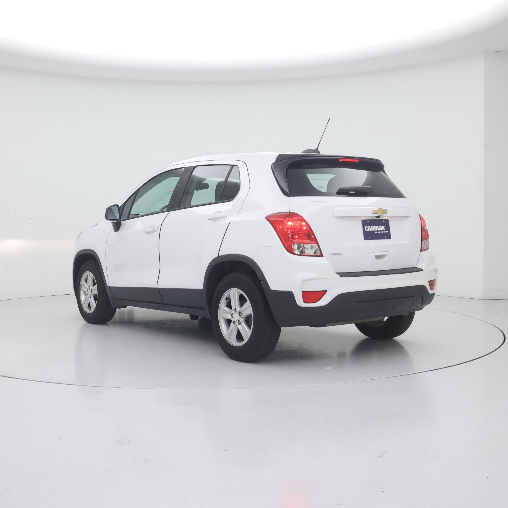 Thumbnail: 2021 Chevrolet Trax - 2